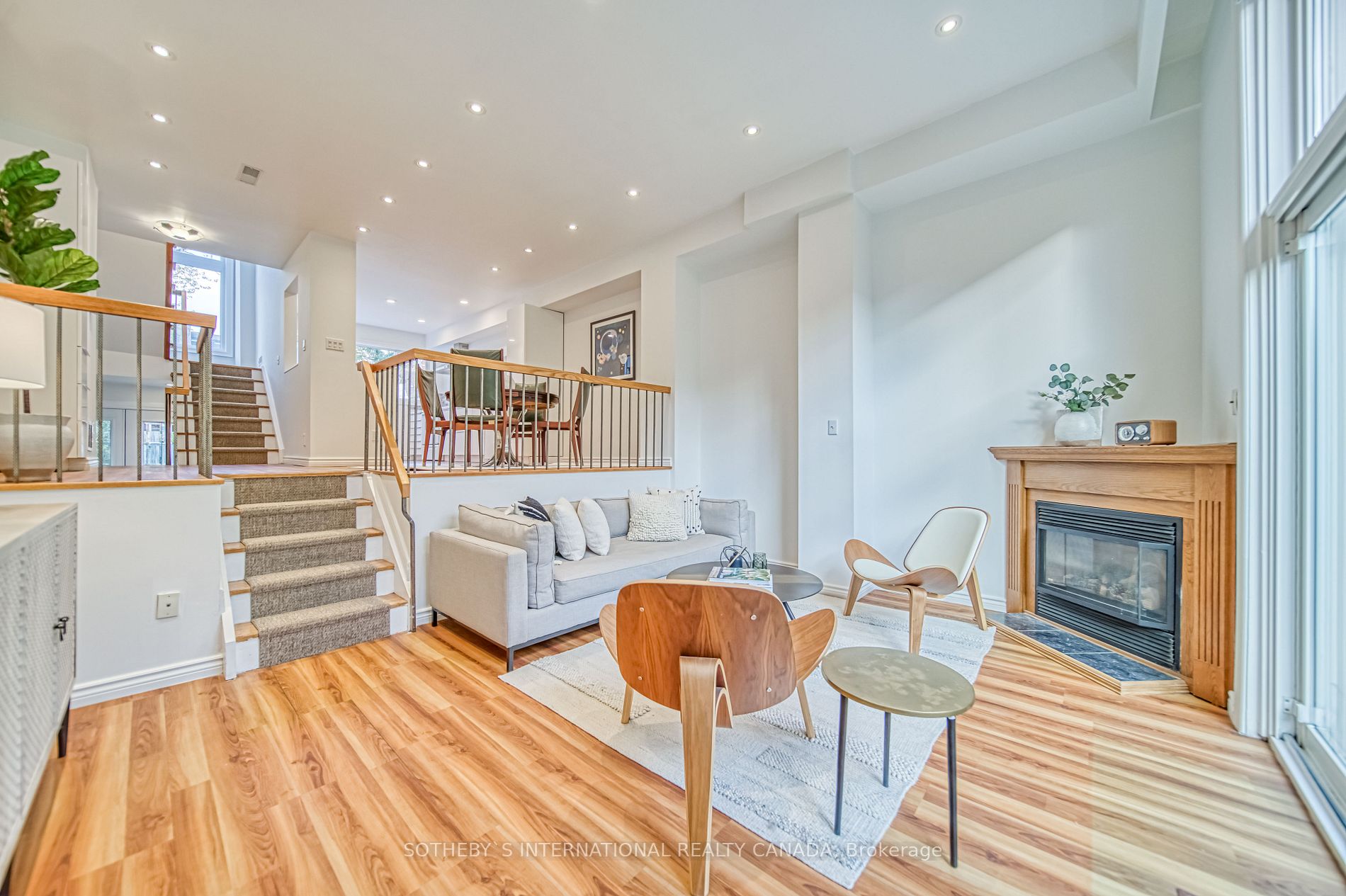 155 Woodbine Ave, #5