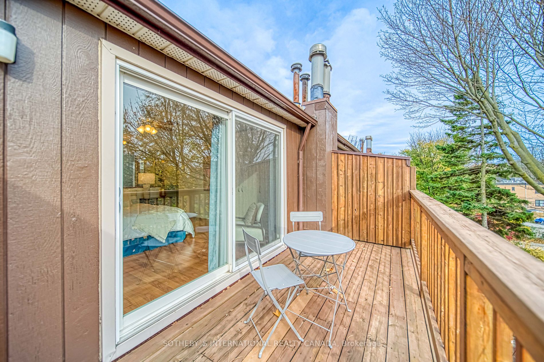 155 Woodbine Ave, #5