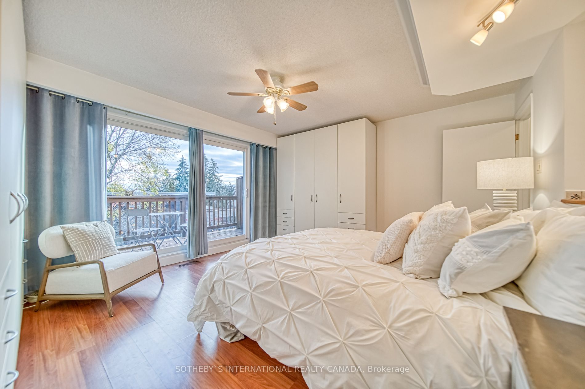 155 Woodbine Ave, #5