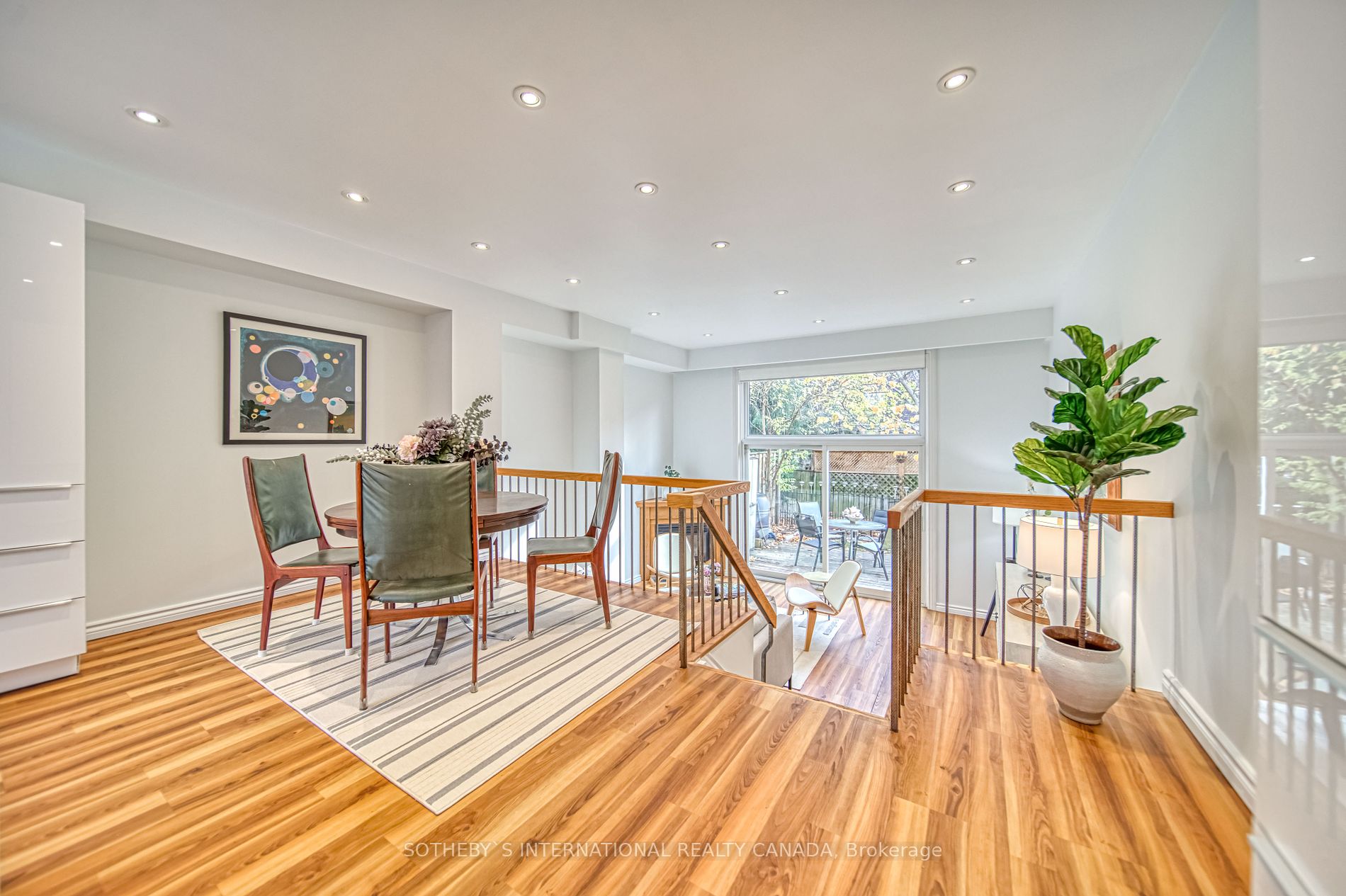 155 Woodbine Ave, #5