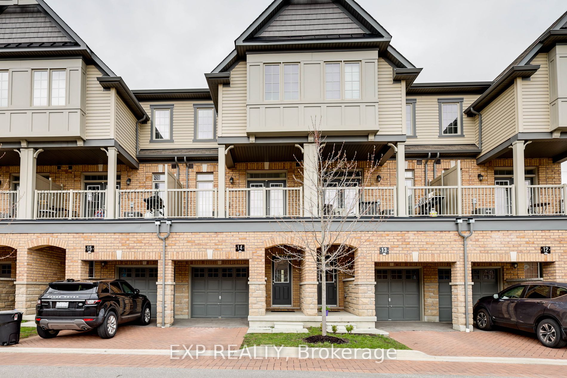 285 Finch Ave, #14