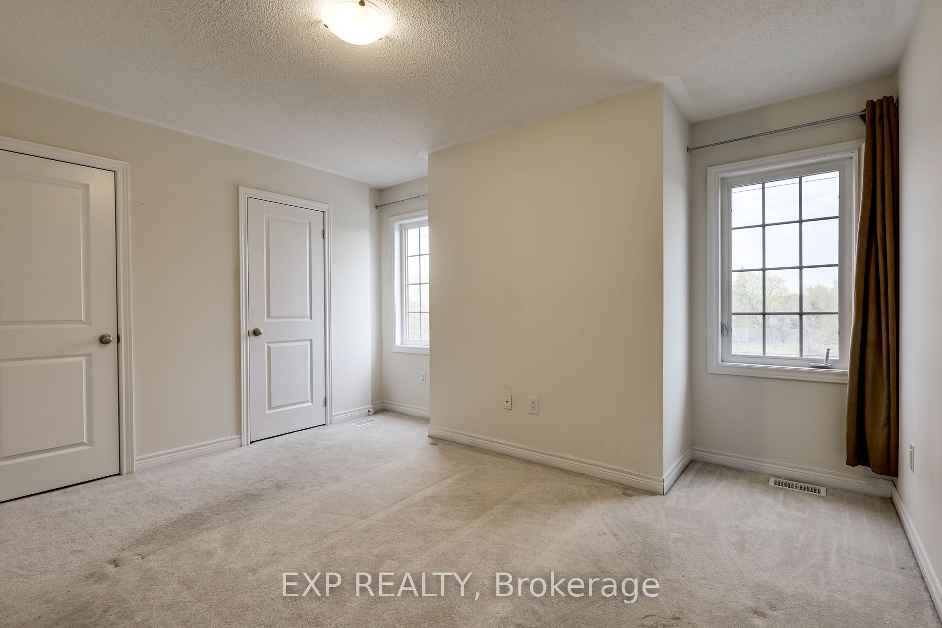 285 Finch Ave, #14