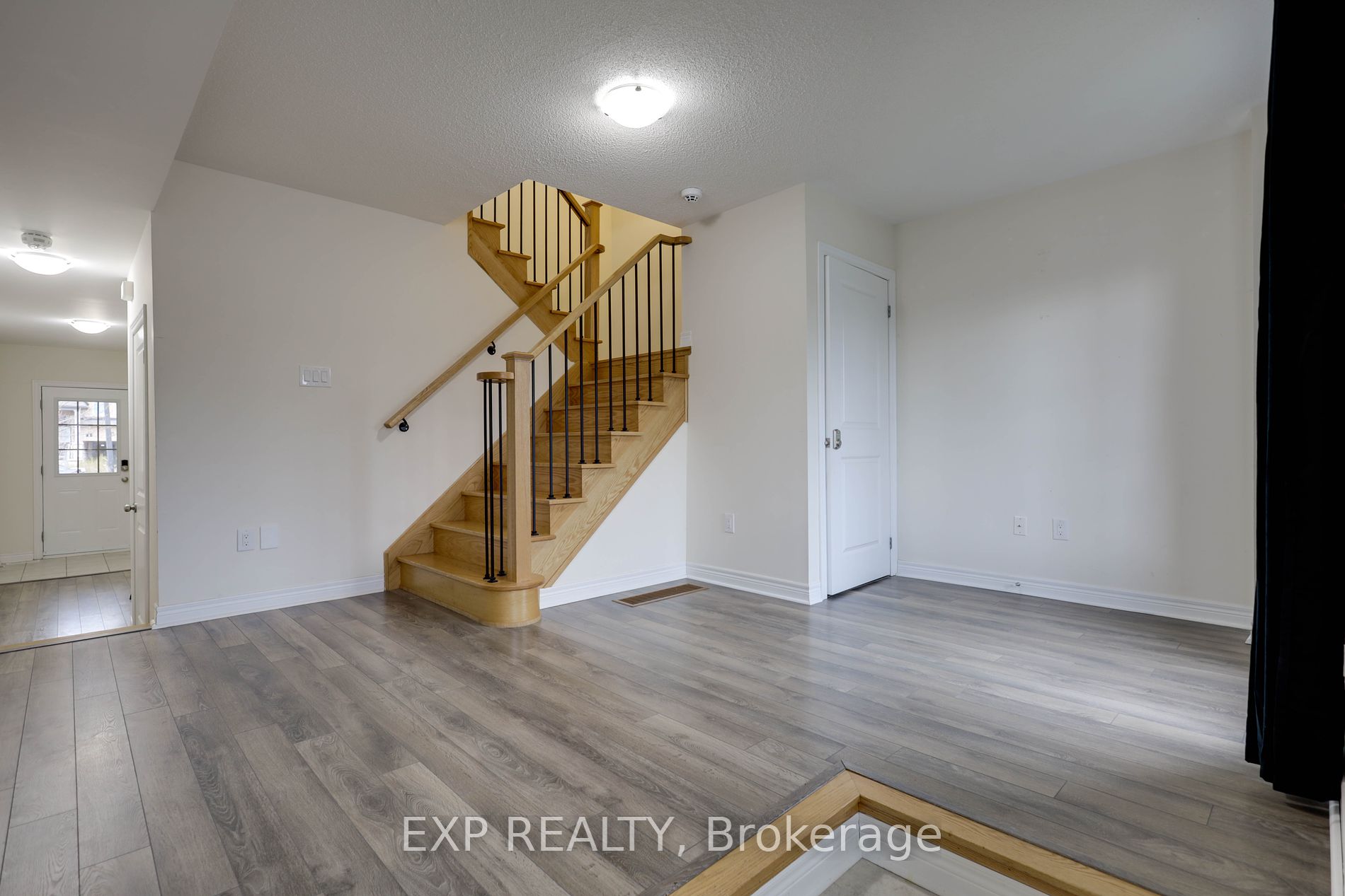 285 Finch Ave, #14