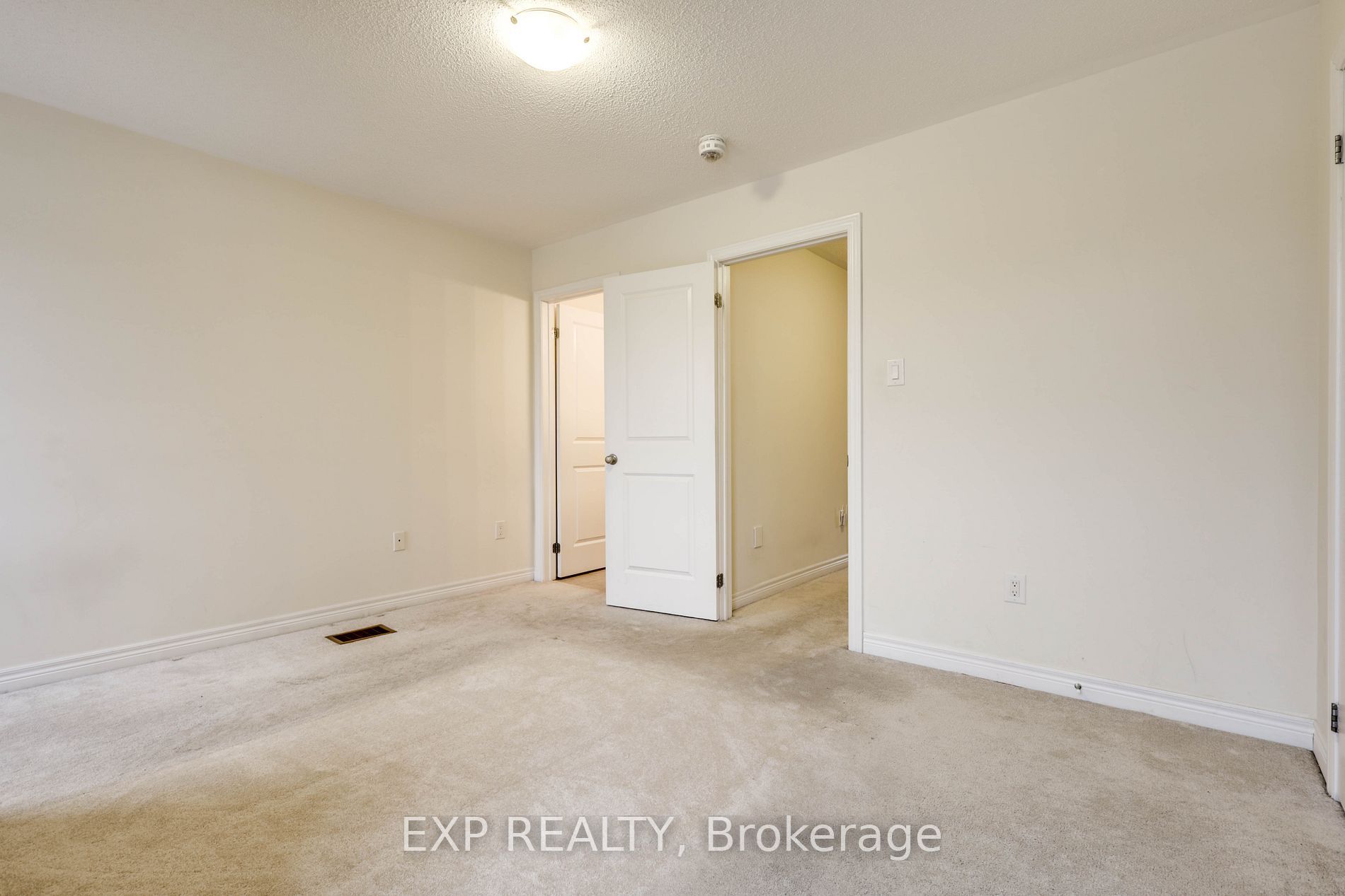 285 Finch Ave, #14