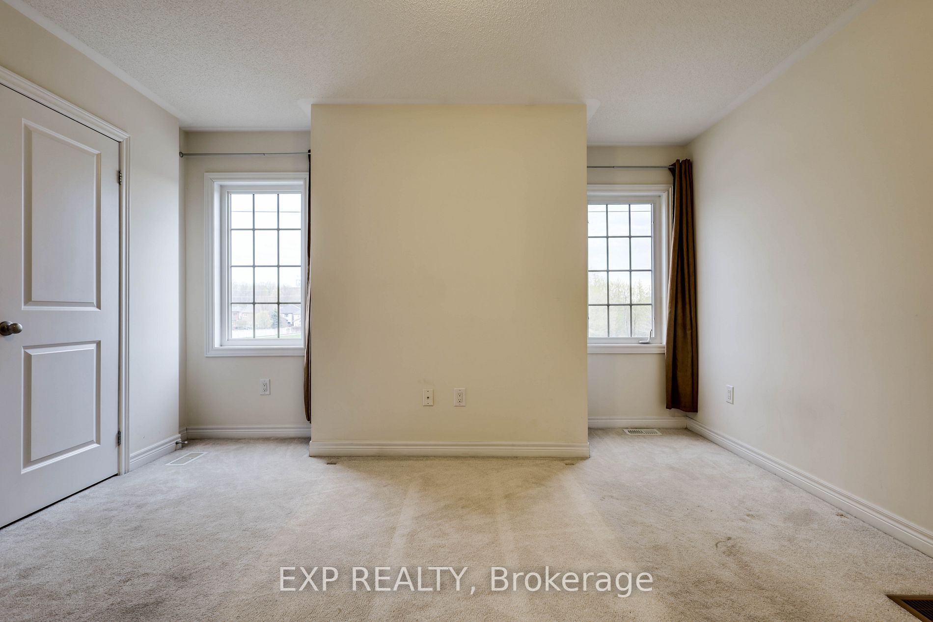 285 Finch Ave, #14