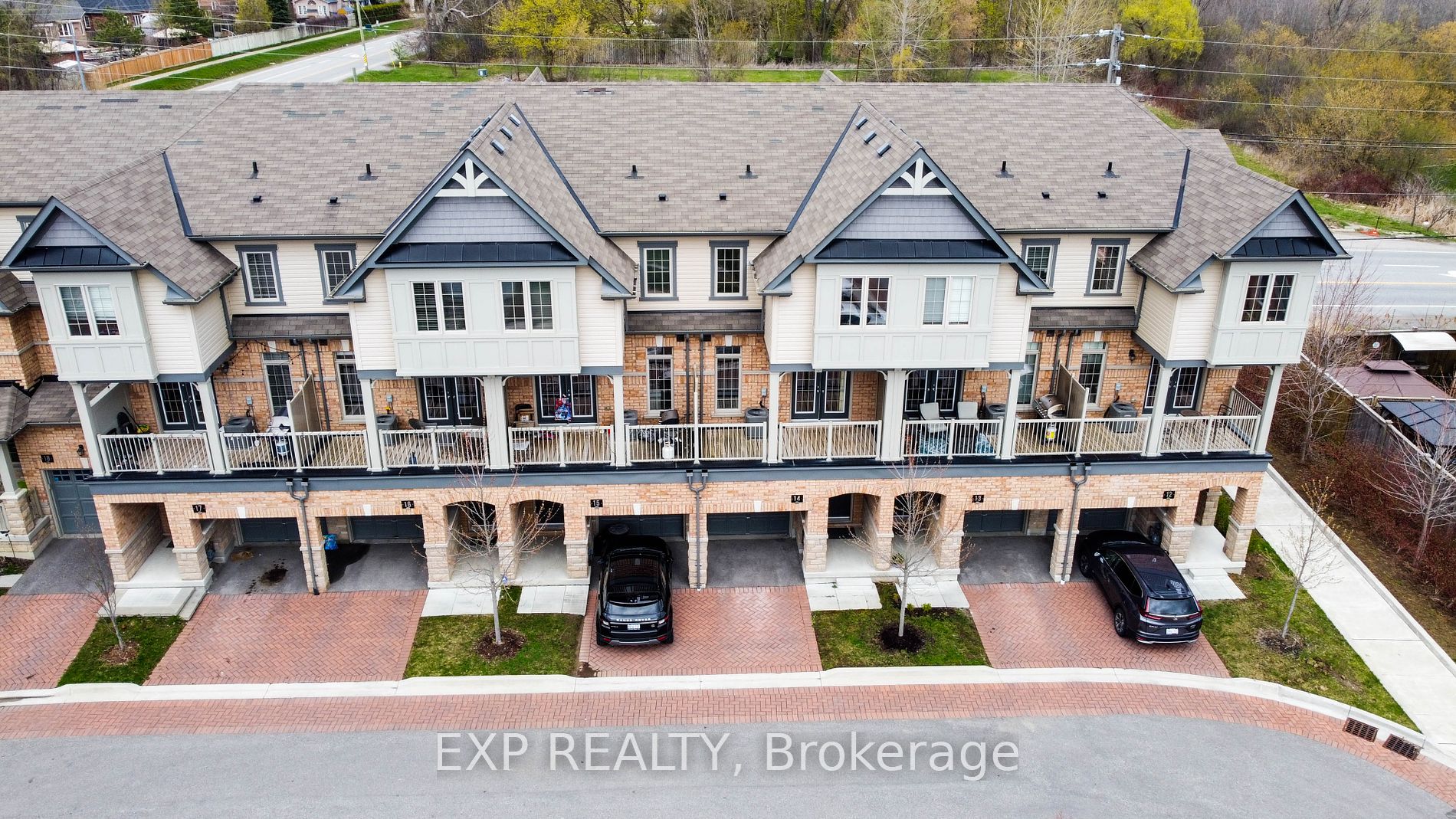 285 Finch Ave, #14