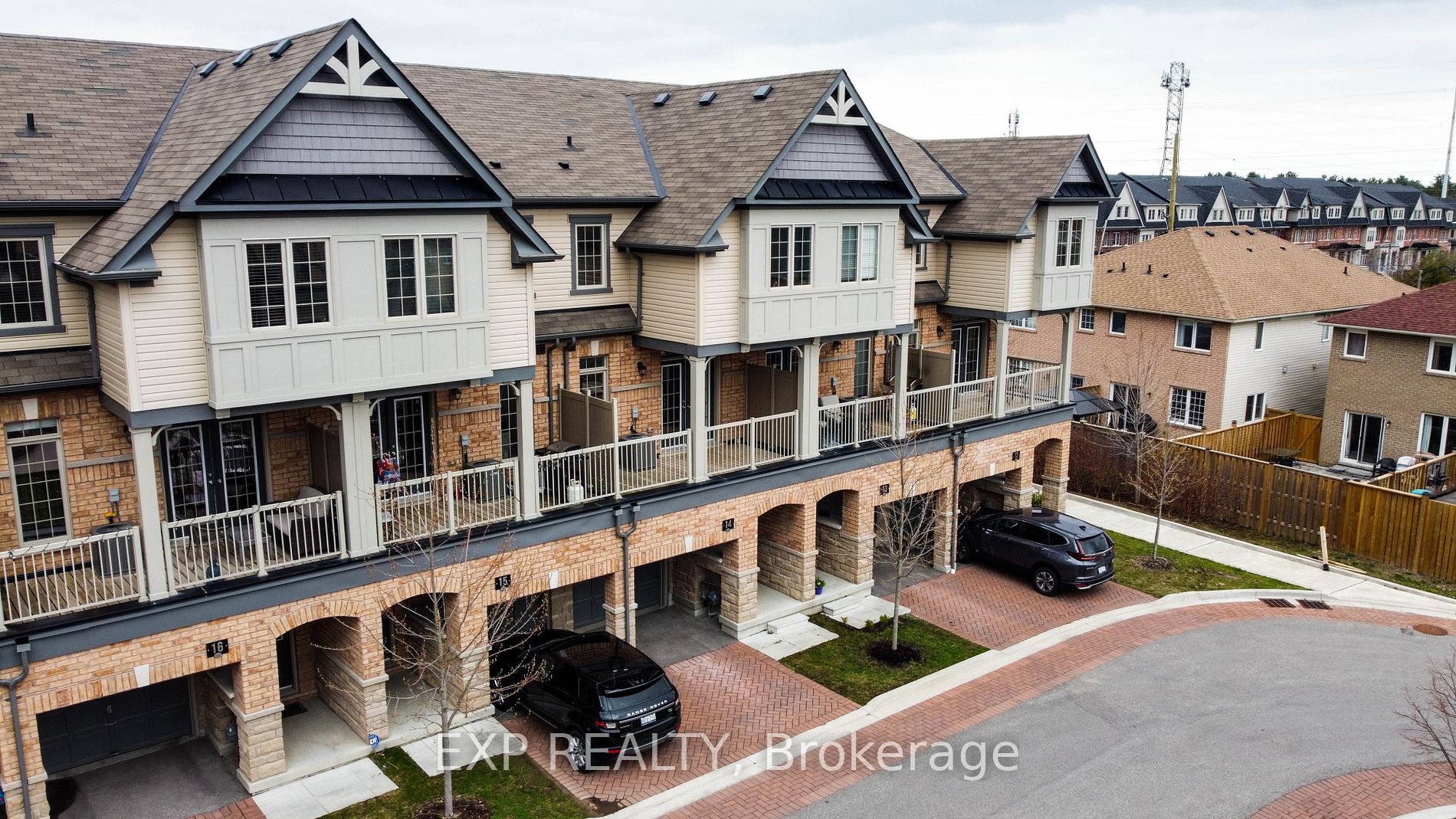 285 Finch Ave, #14