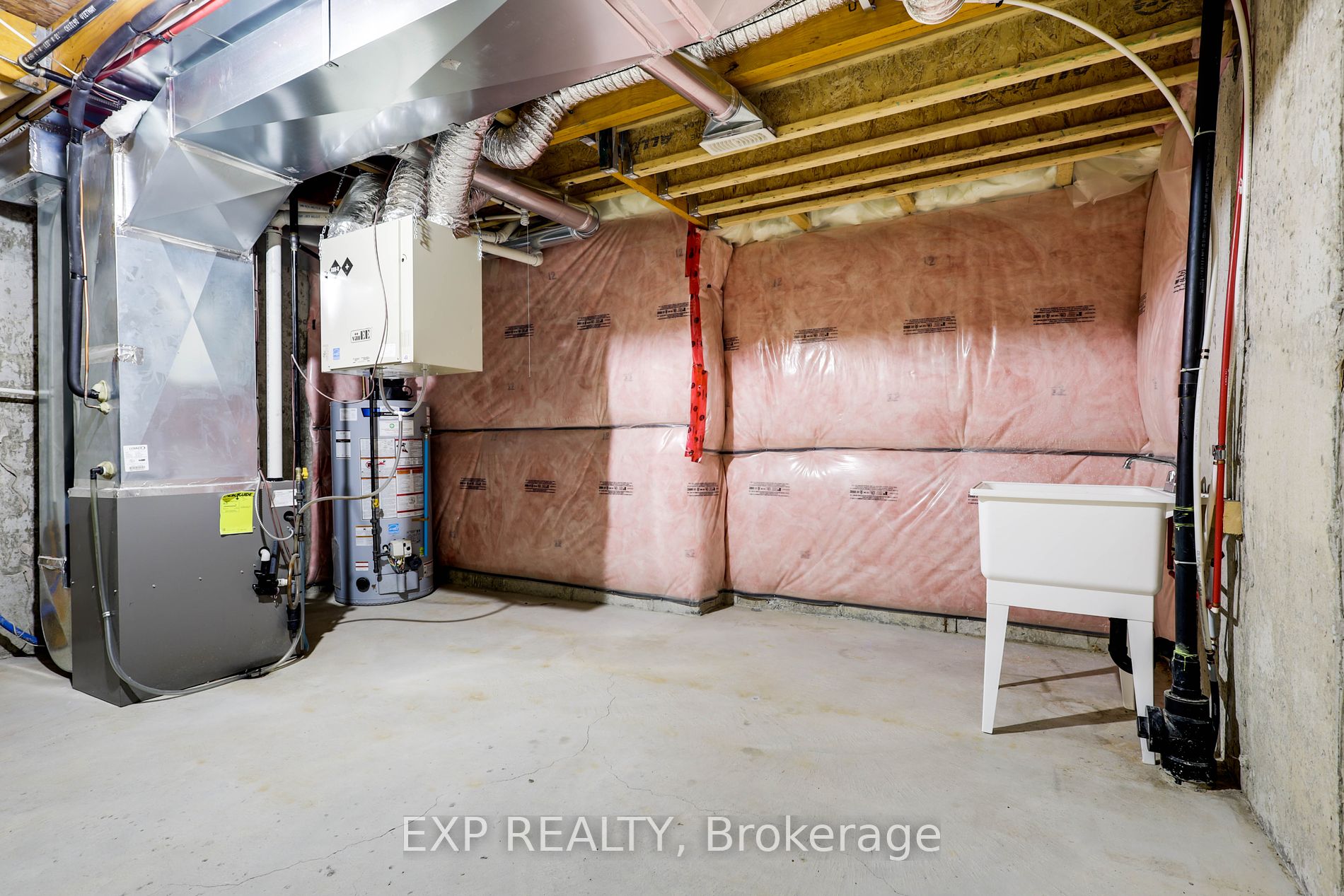 285 Finch Ave, #14