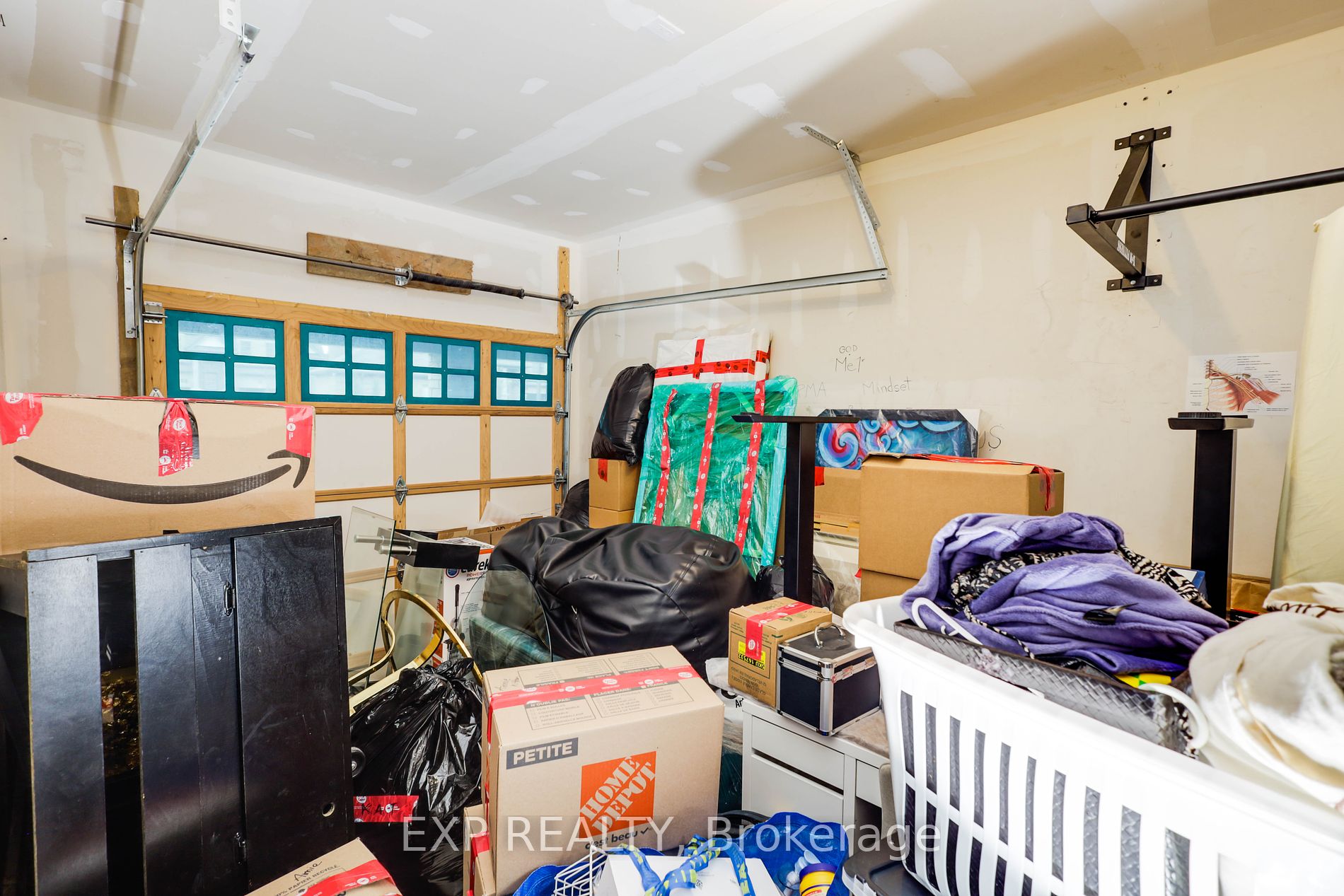 285 Finch Ave, #14