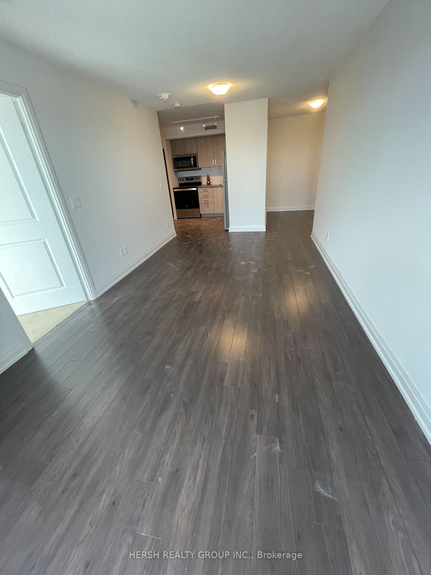 20 Meadowglen Pl, #1005
