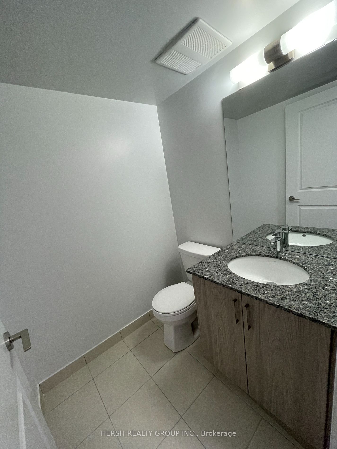 20 Meadowglen Pl, #1005