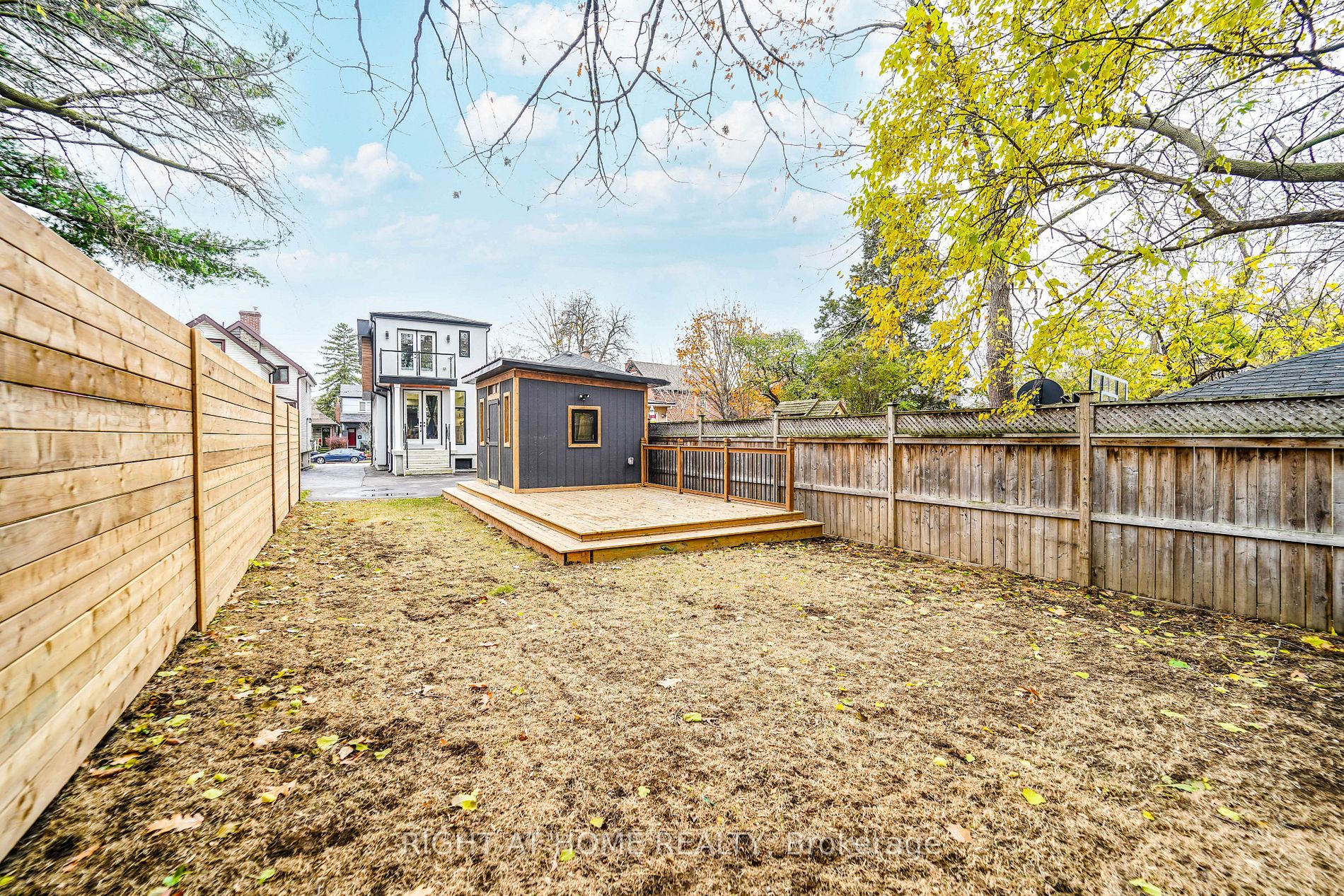 201 Gledhill Ave
