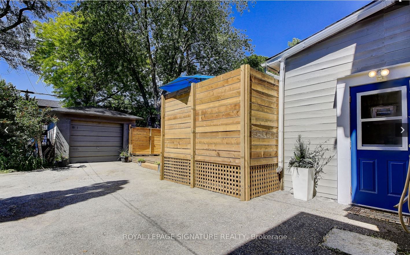 216 Milverton Blvd, #Bsmt