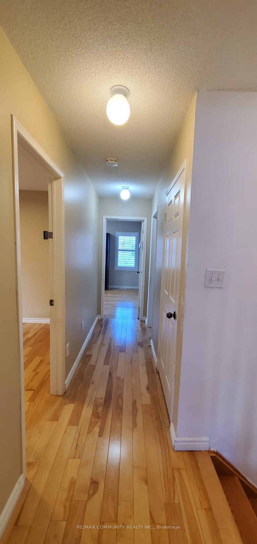4 Blunden Rd