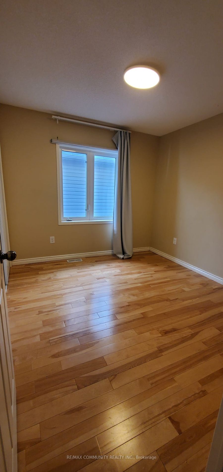 4 Blunden Rd