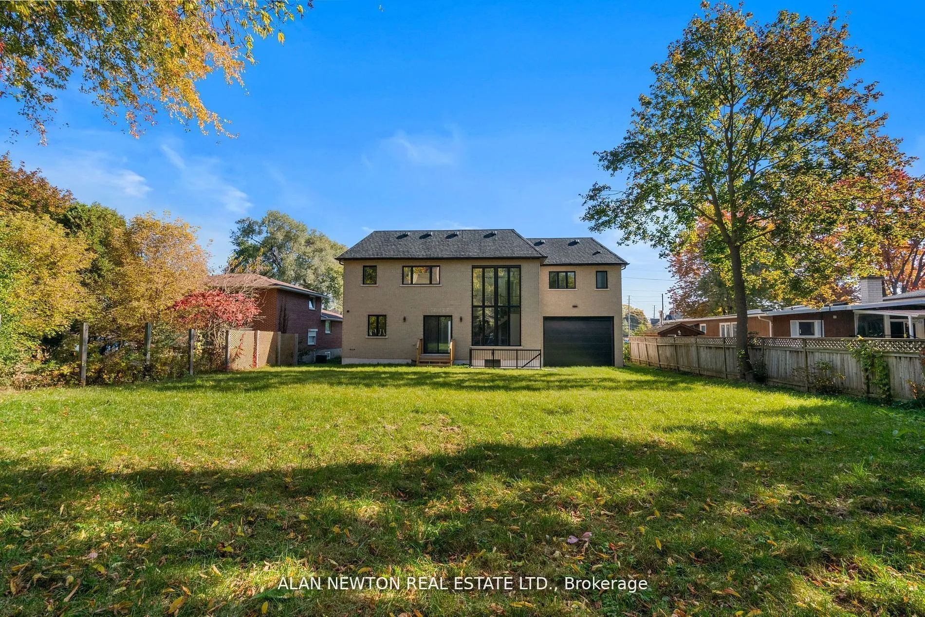1750 Fairport Rd