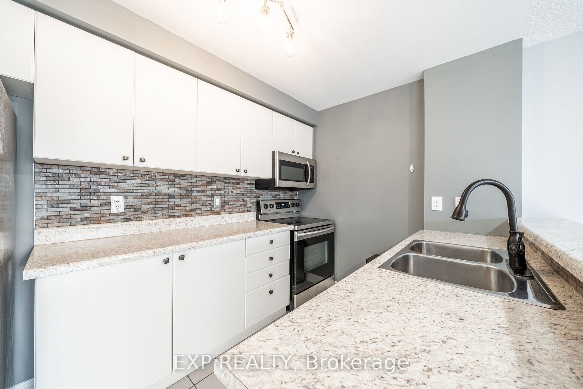 87 Aspen Springs Dr, #207