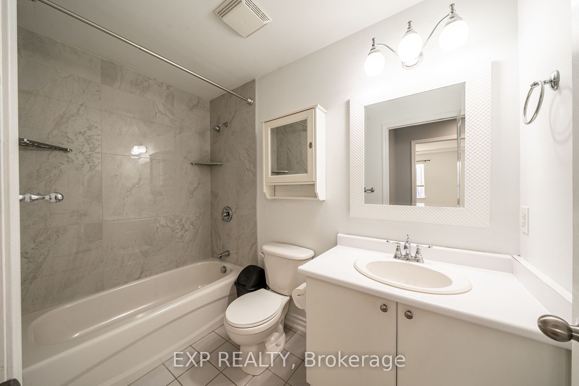 87 Aspen Springs Dr, #207
