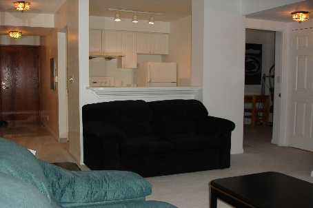 1 Lee Centre Dr, #1601