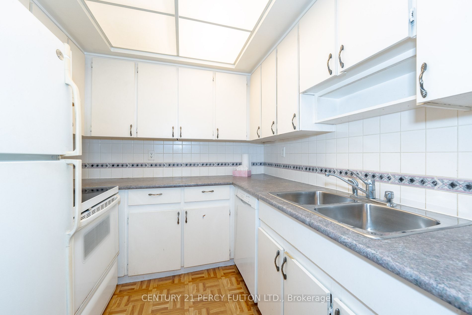 121 Ling Rd, #1403