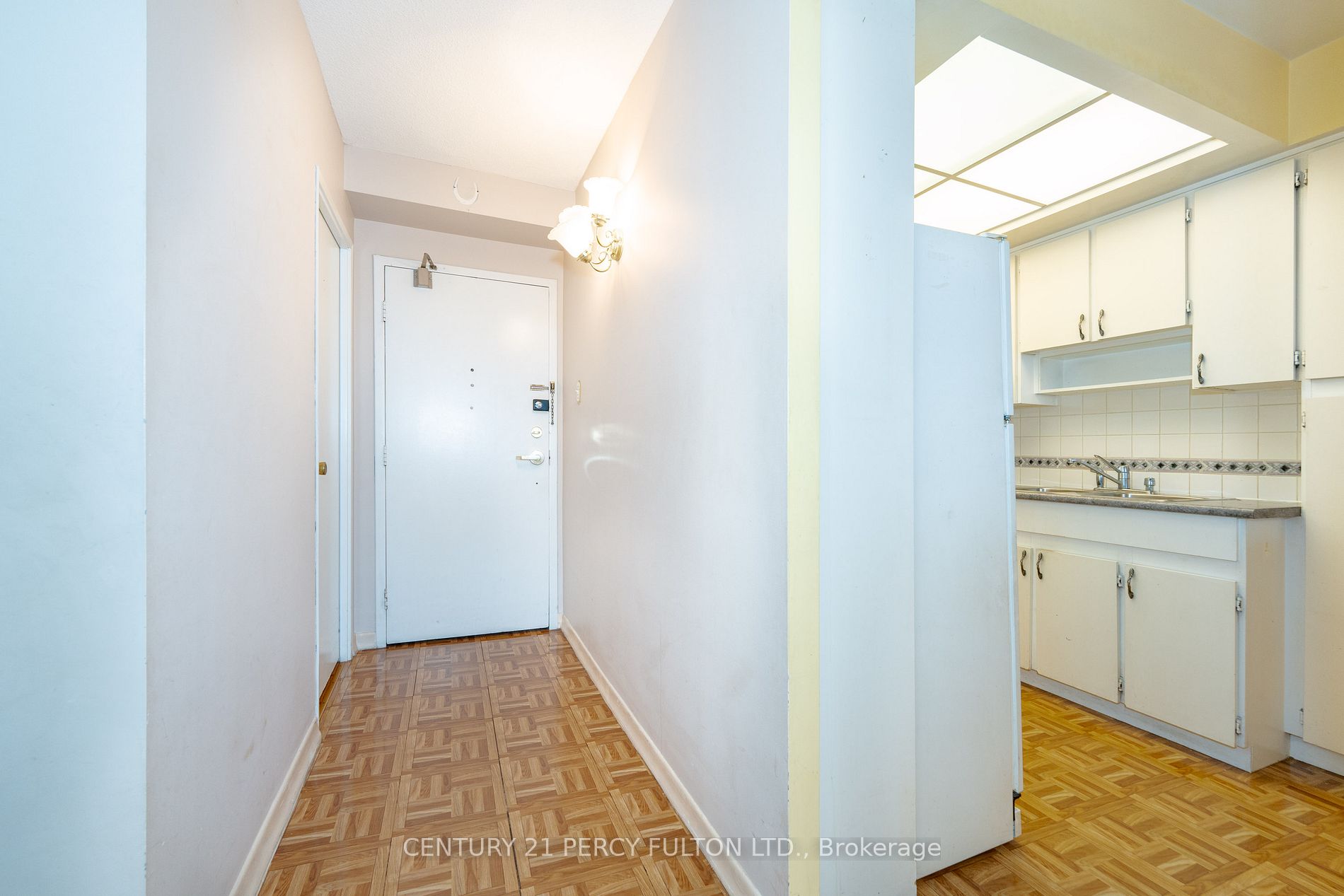 121 Ling Rd, #1403