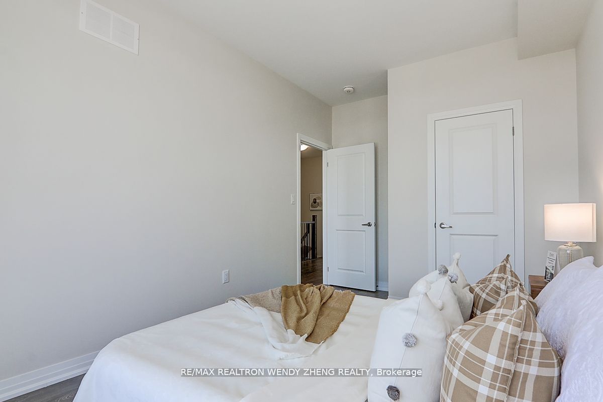 2726 Peter Matthews Dr