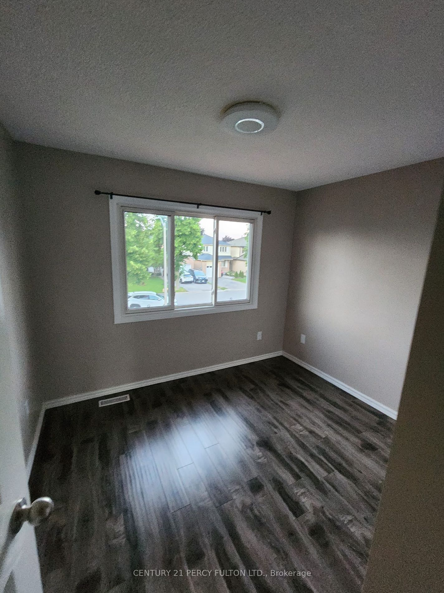 38 Gilmour Dr