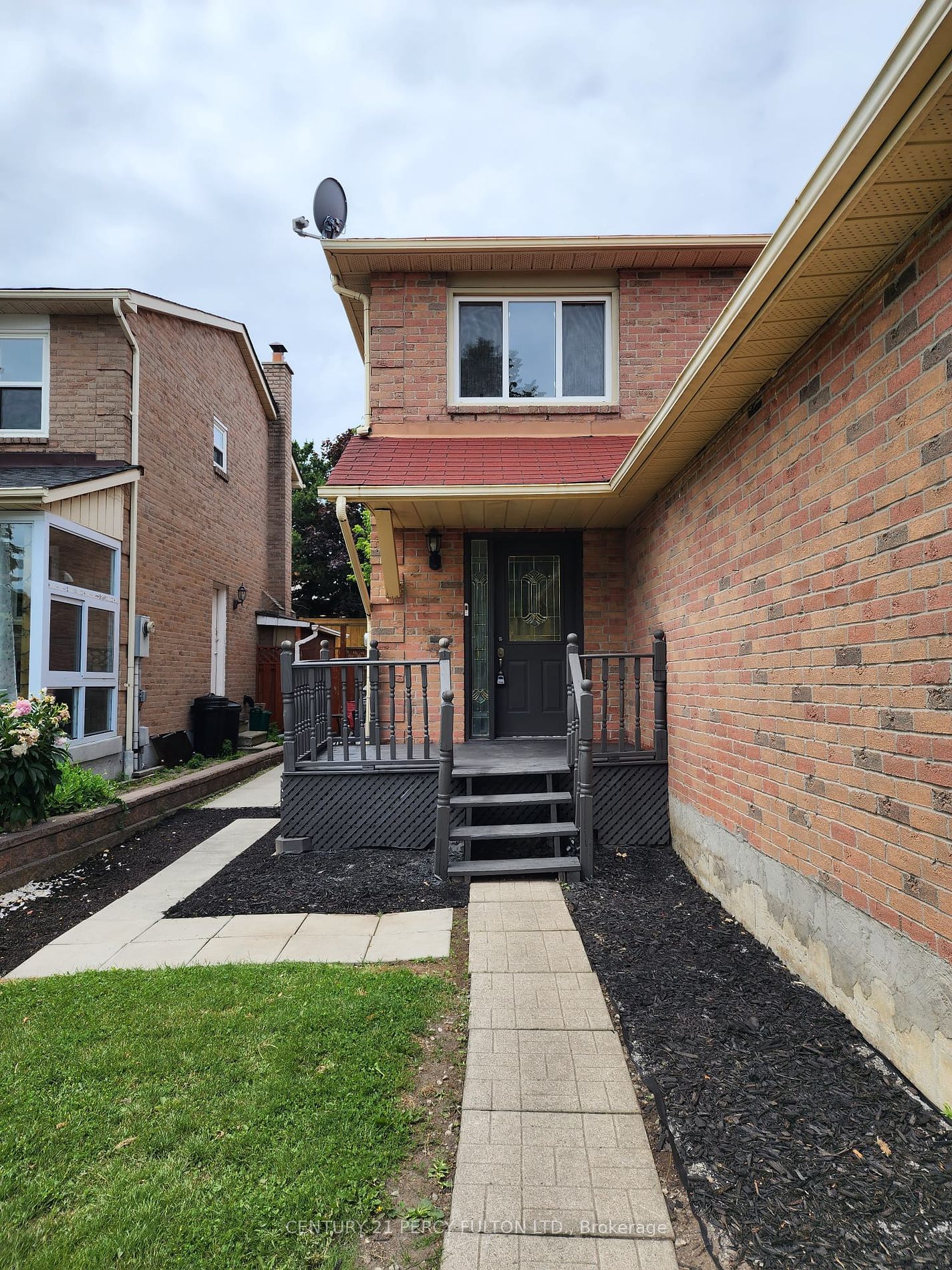 38 Gilmour Dr