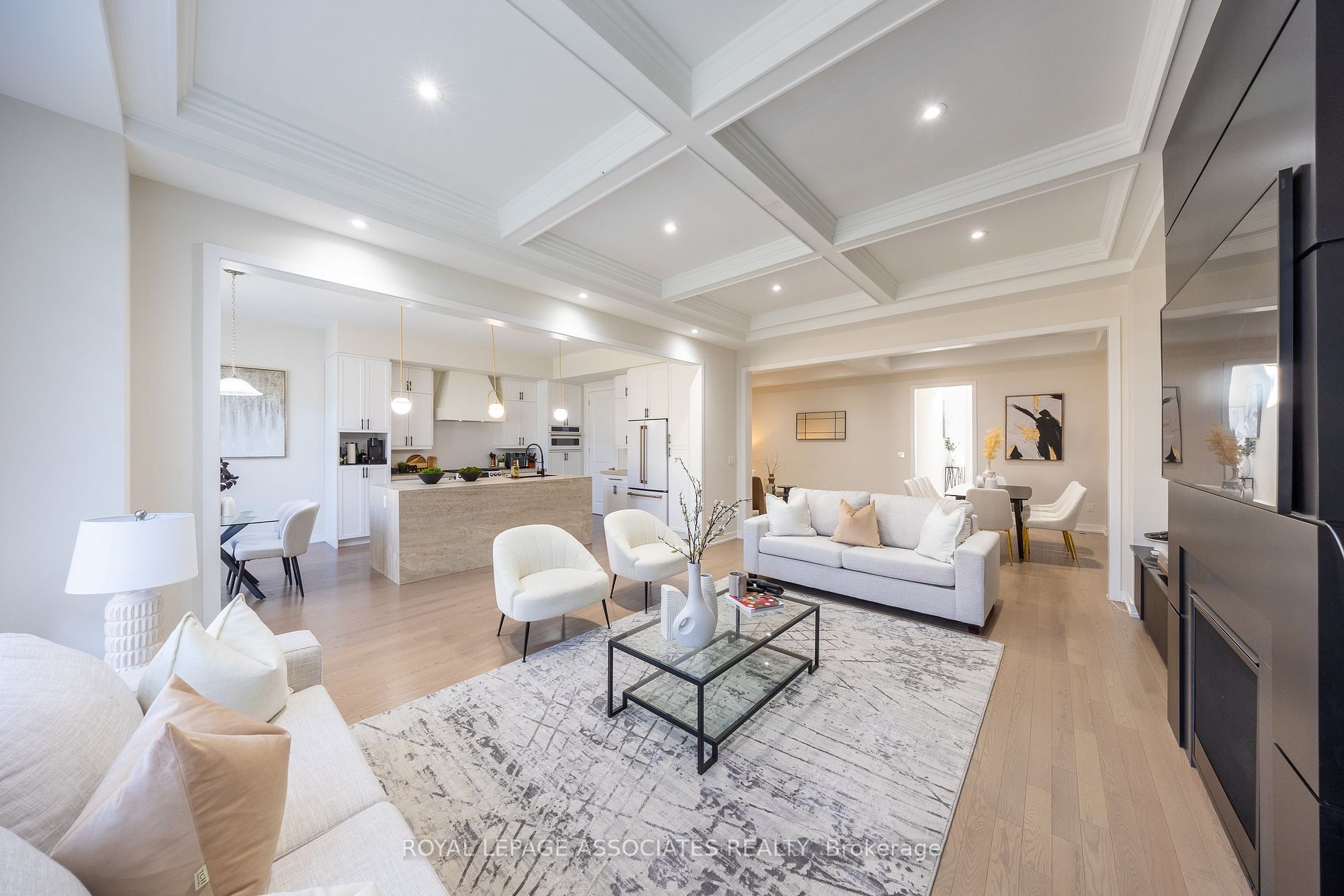 400 Finch Ave, #38