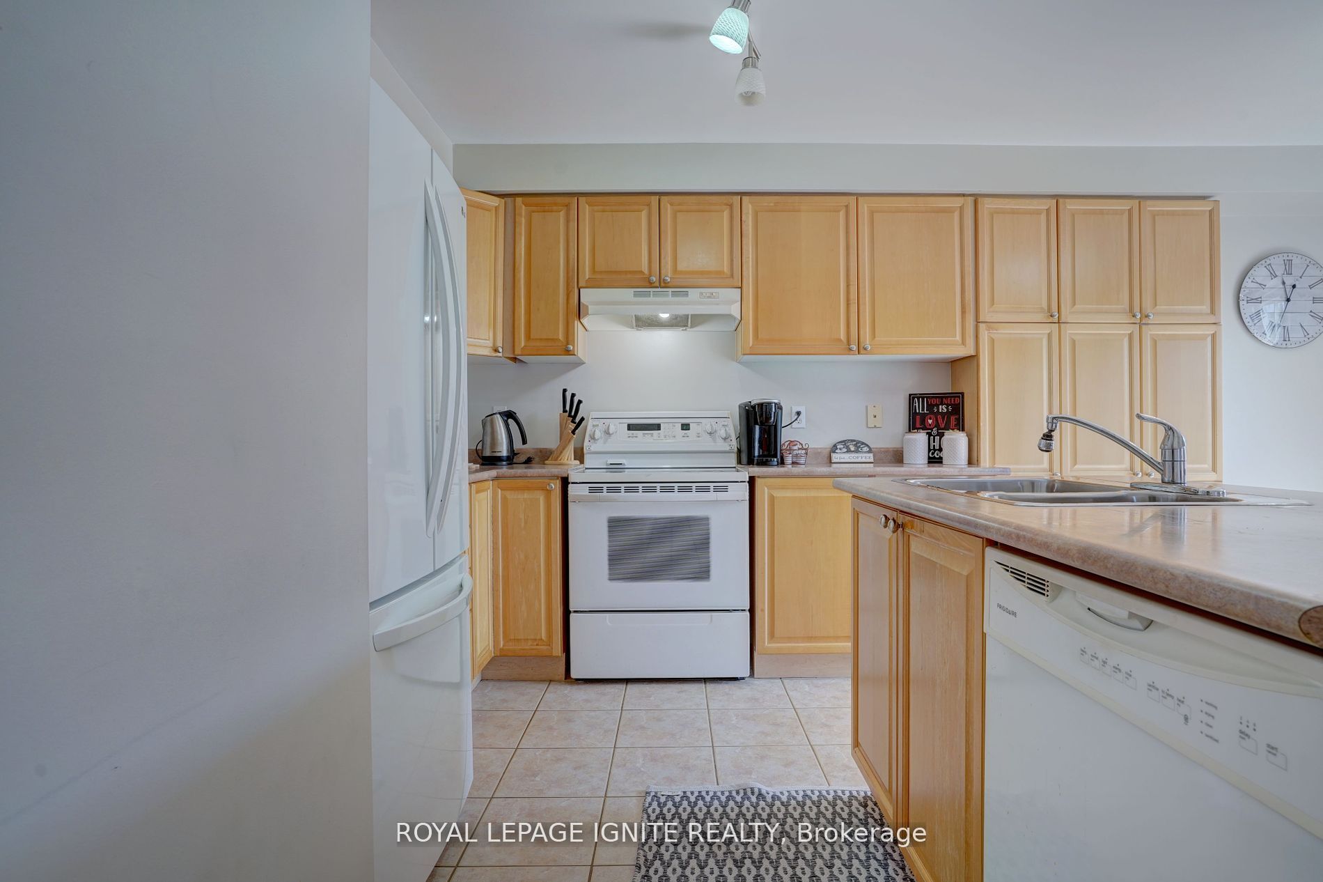 60 Haverhill Cres