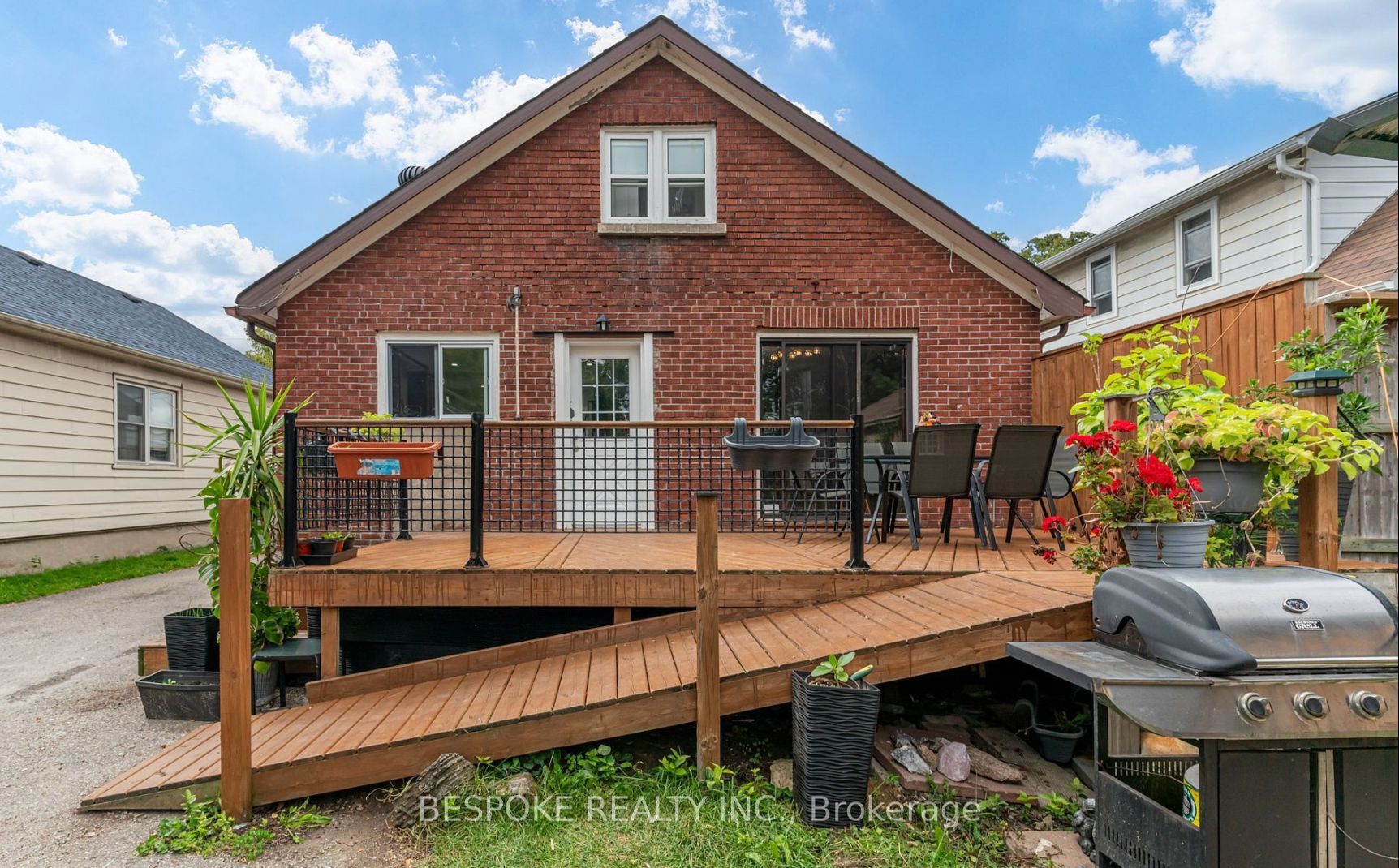 195 Park Rd S