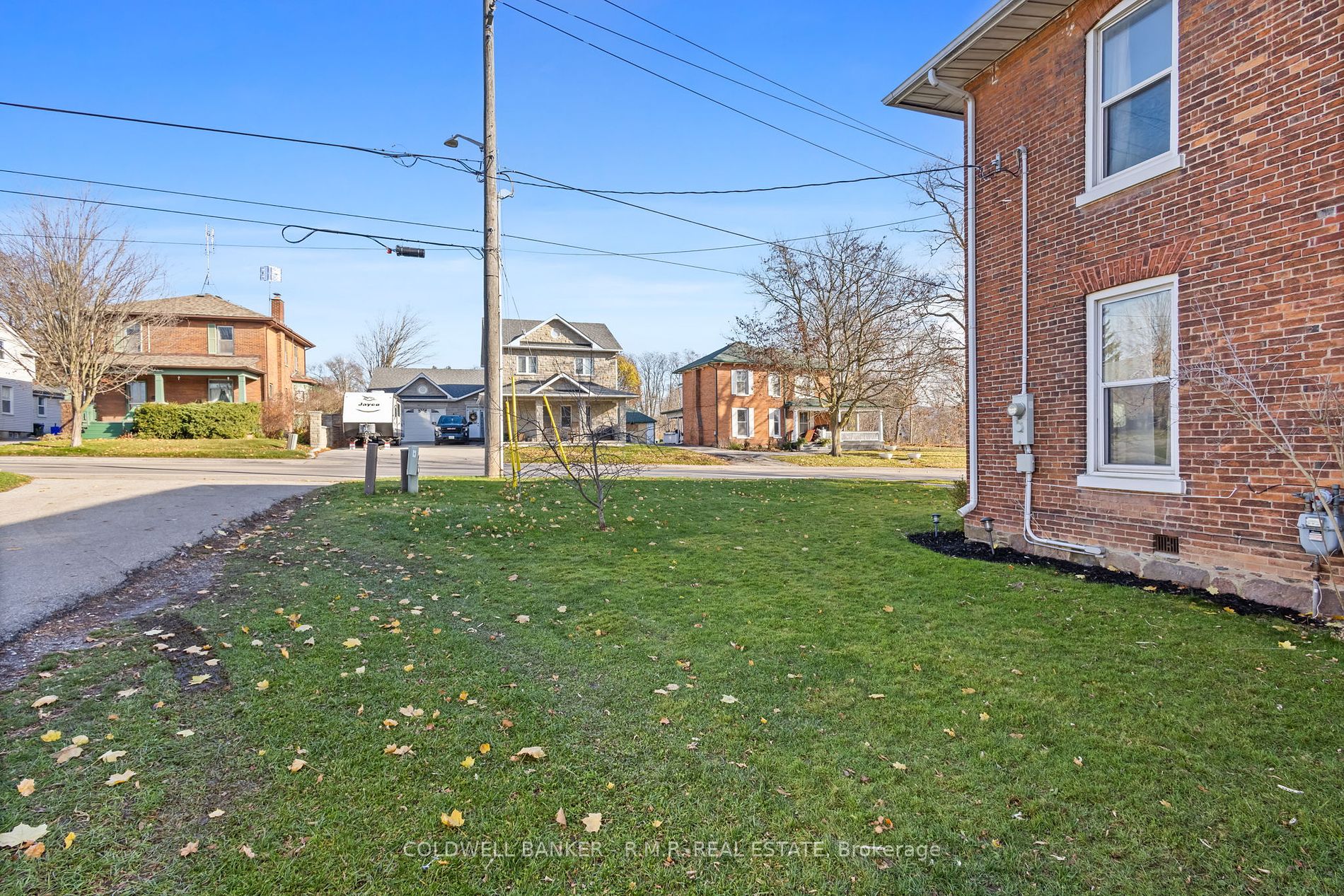 62 Scugog St