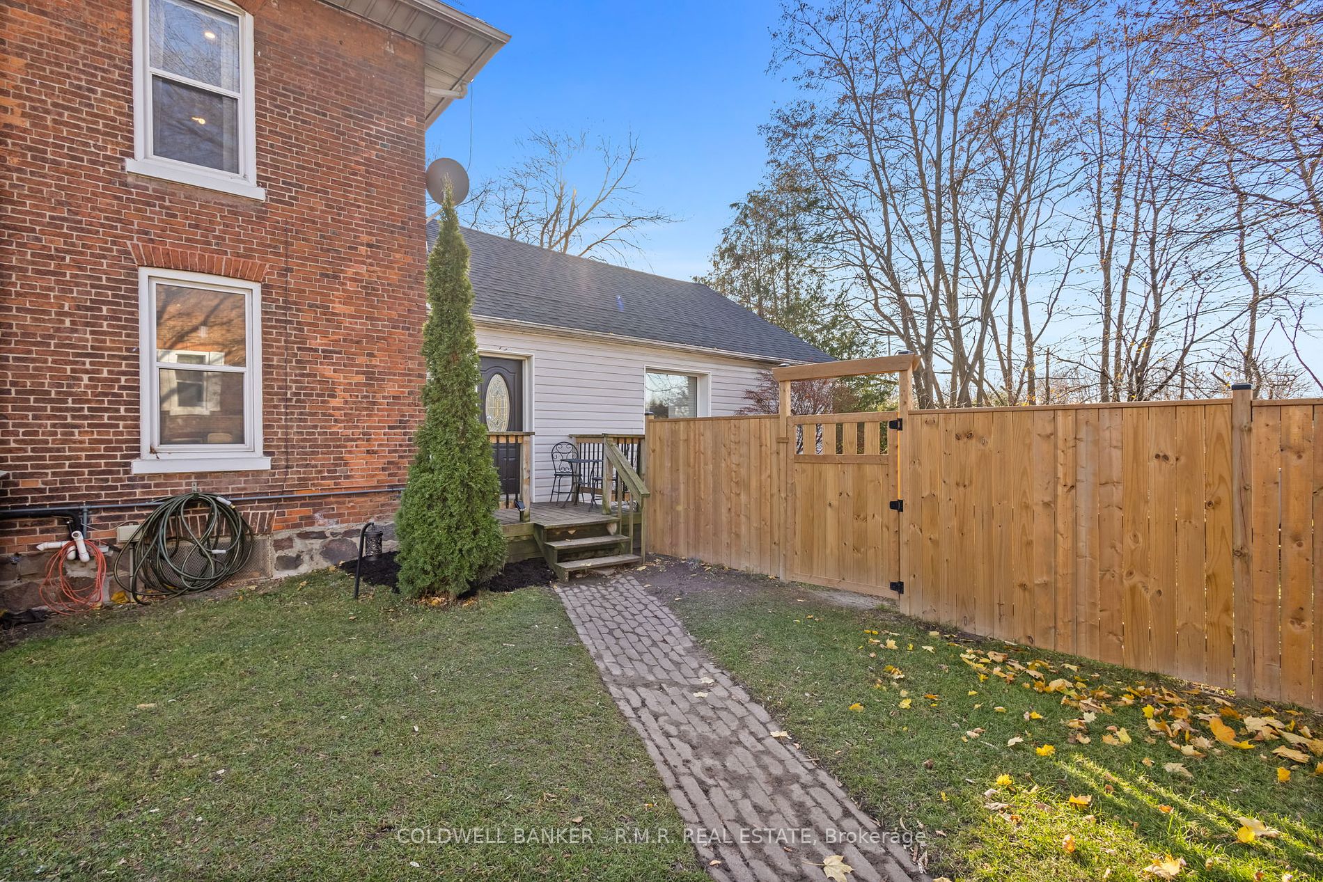 62 Scugog St
