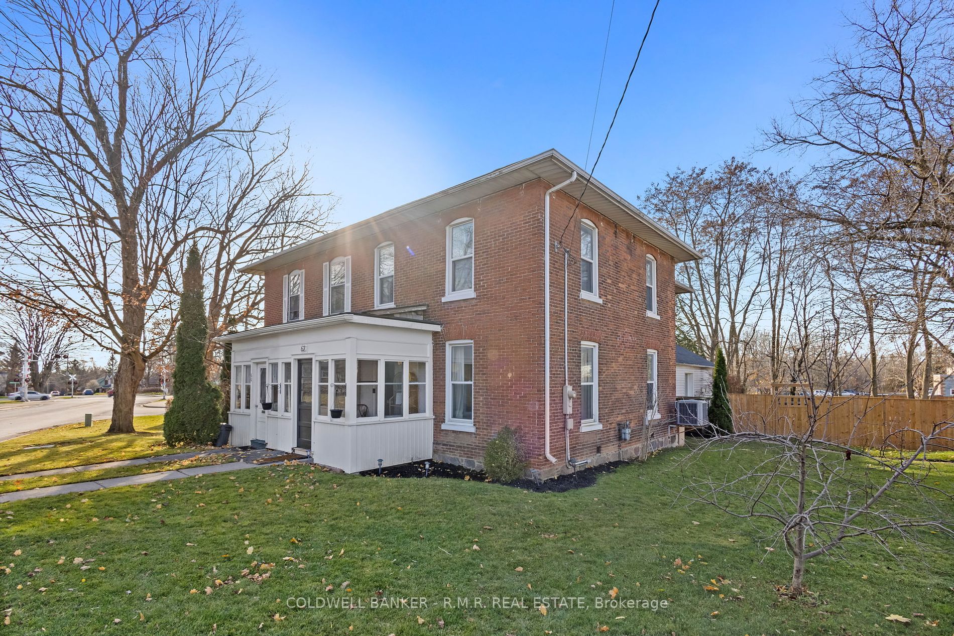 62 Scugog St