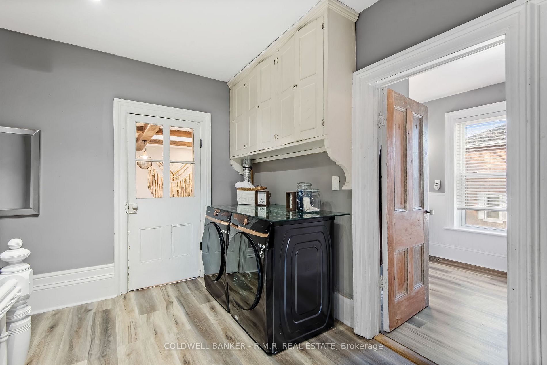 62 Scugog St