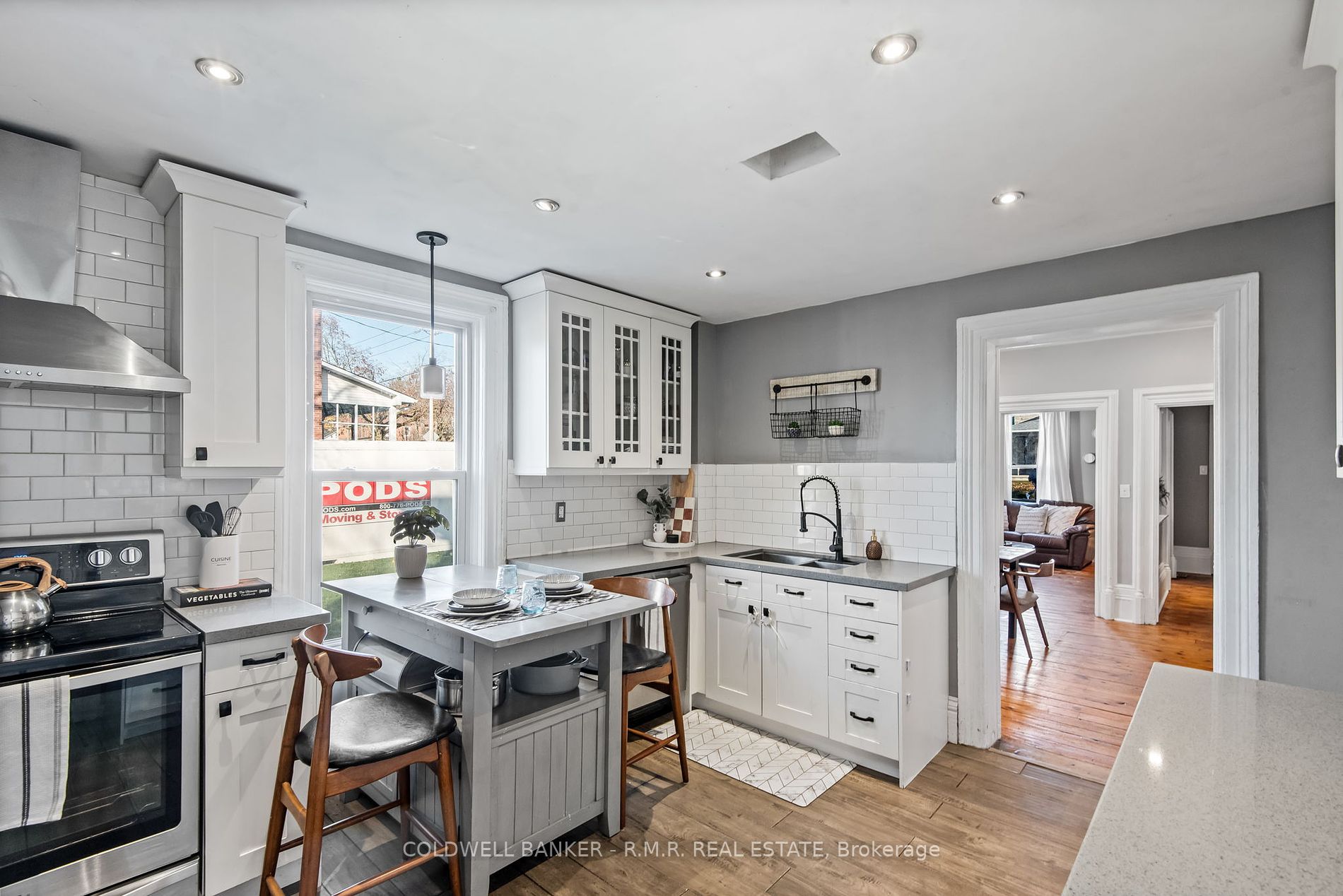 62 Scugog St