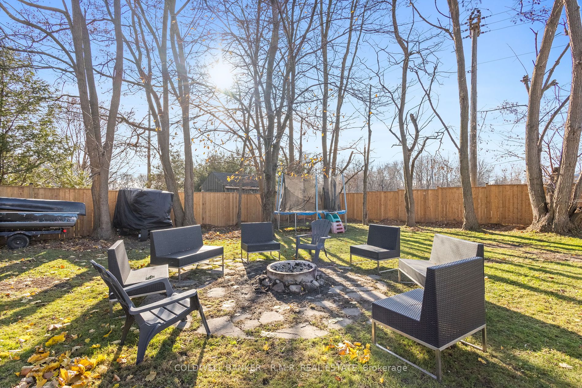 62 Scugog St