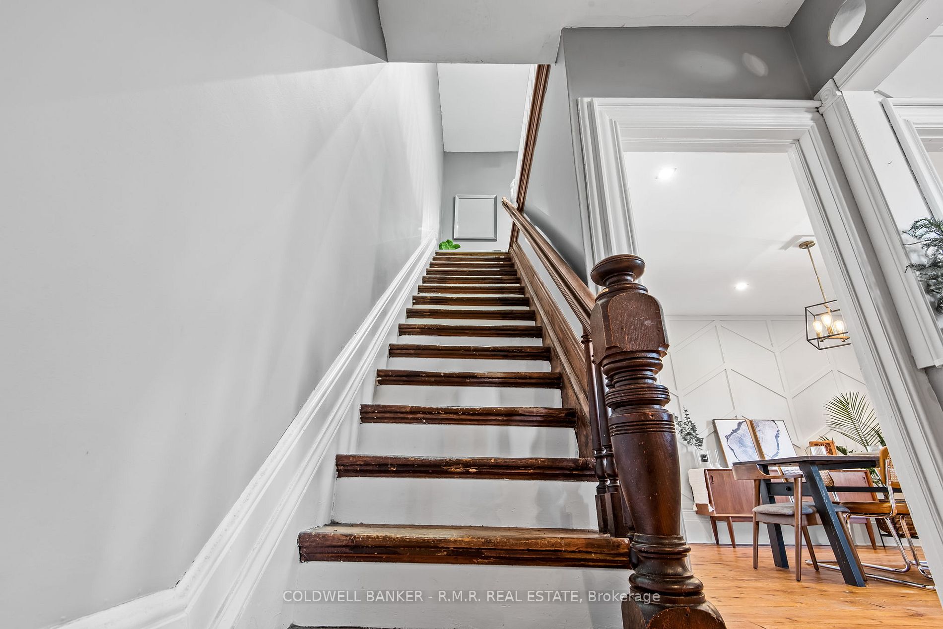 62 Scugog St