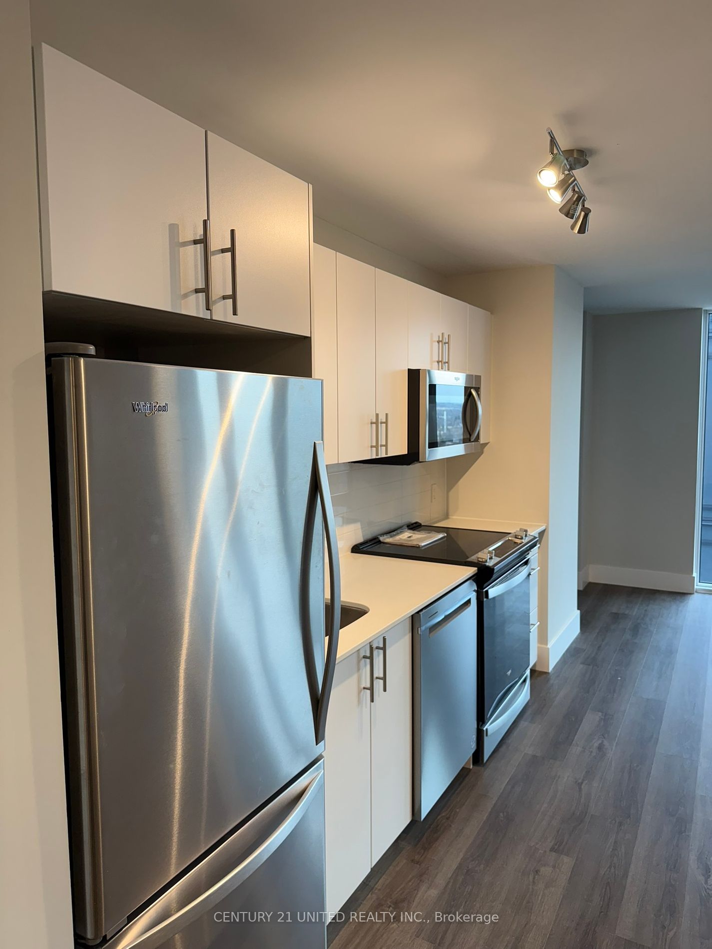 80 Bond St E, #1601