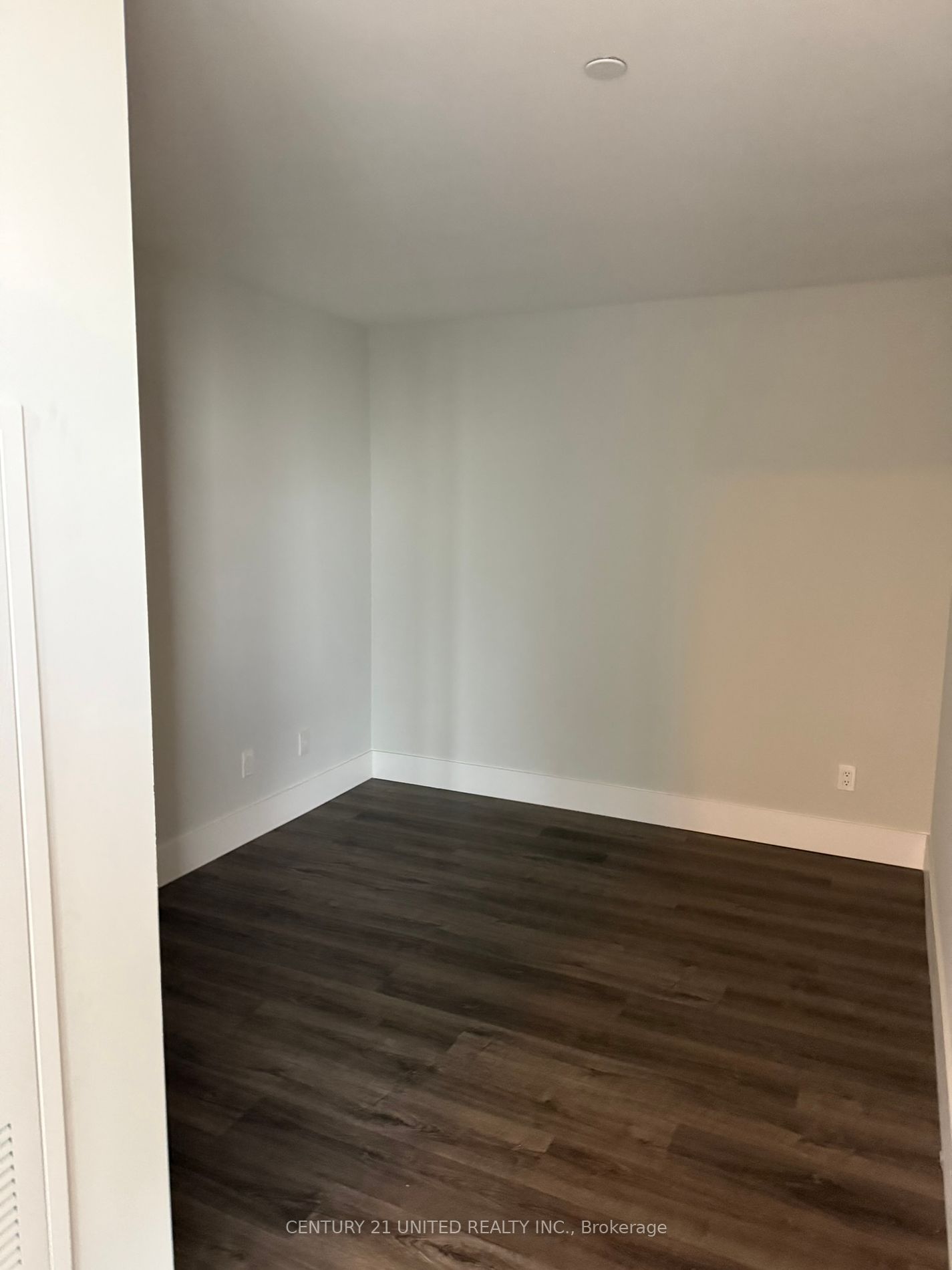 80 Bond St E, #1601