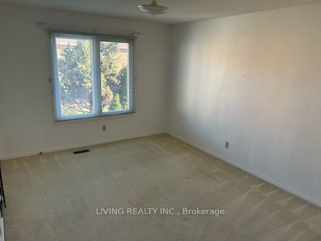 15 Chapel Park Sq