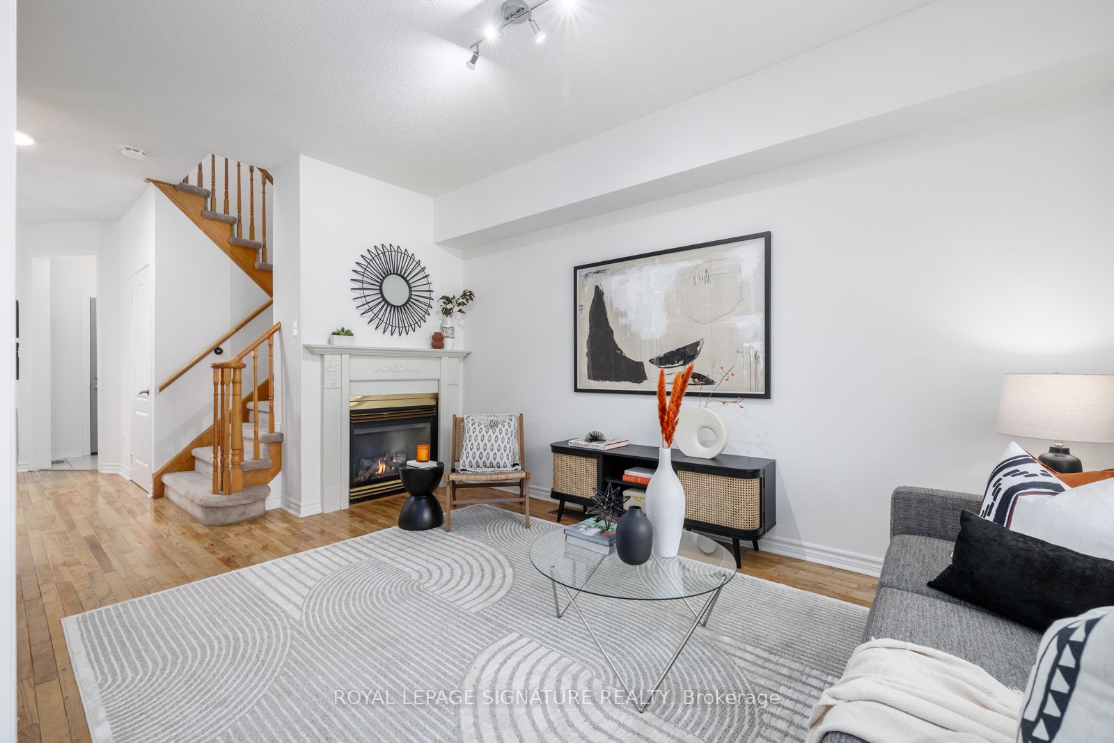 7 Salt Dr