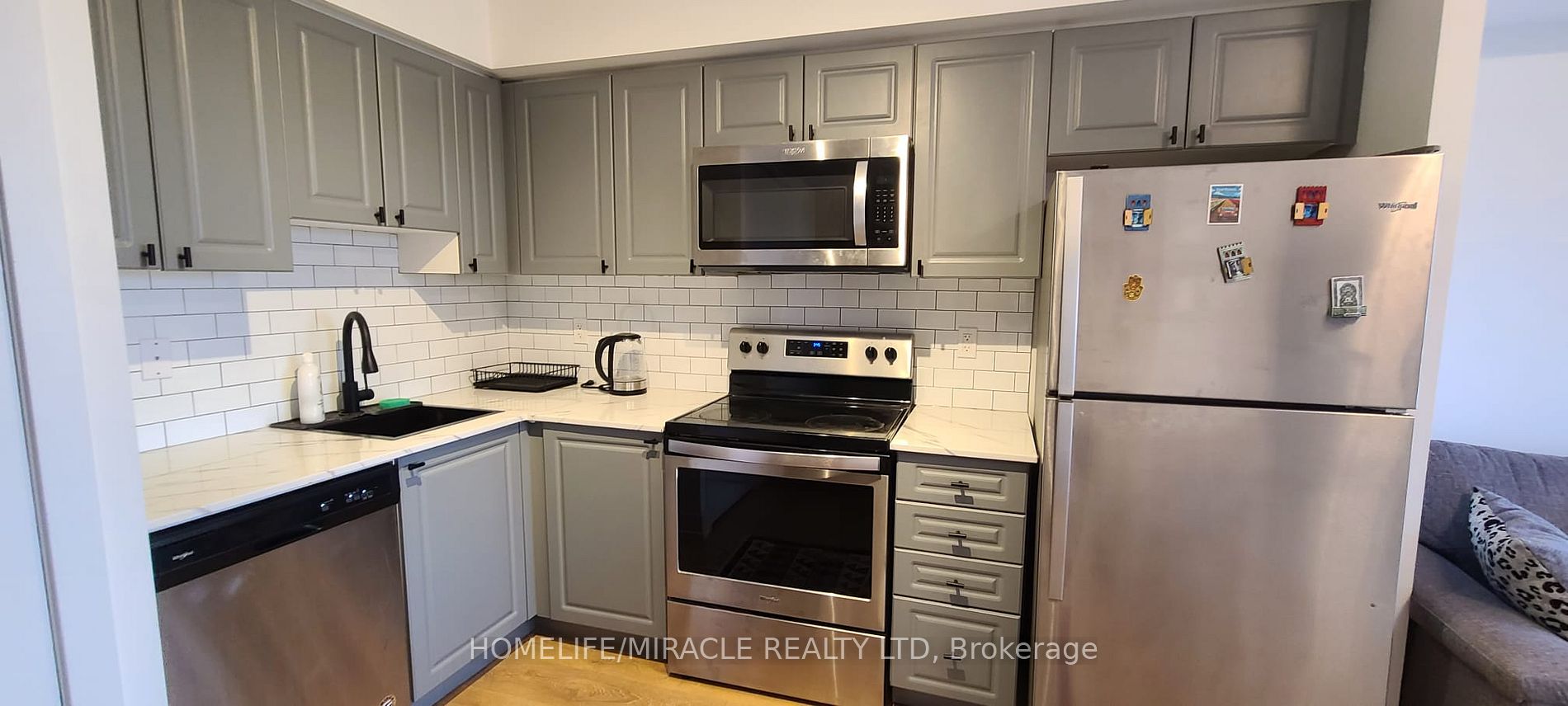1255 Bayly St, #901