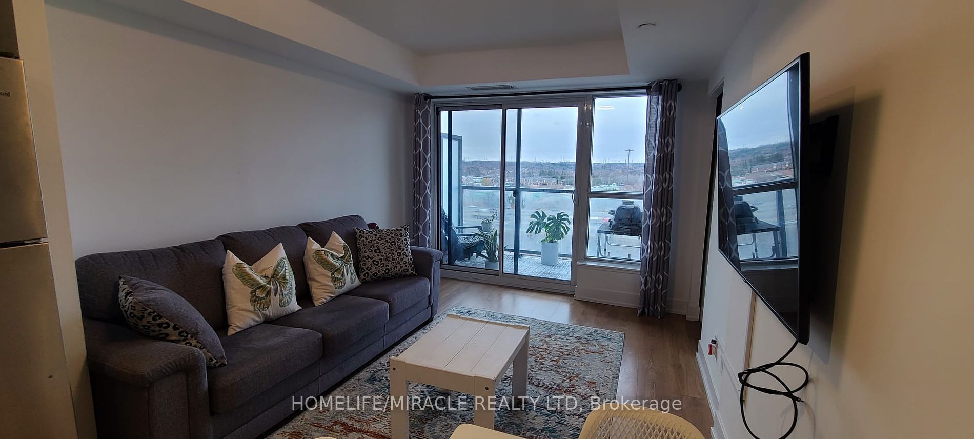 1255 Bayly St, #901