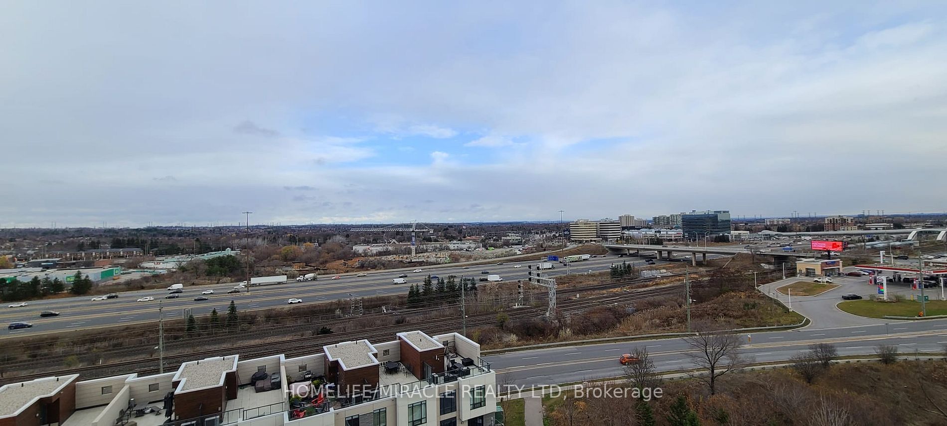 1255 Bayly St, #901