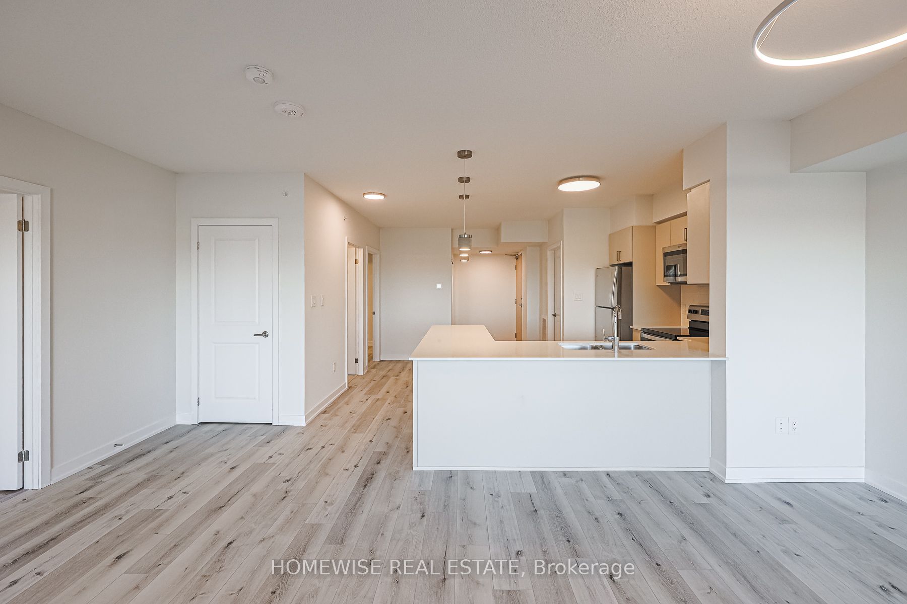 1475 Whites Rd, #401