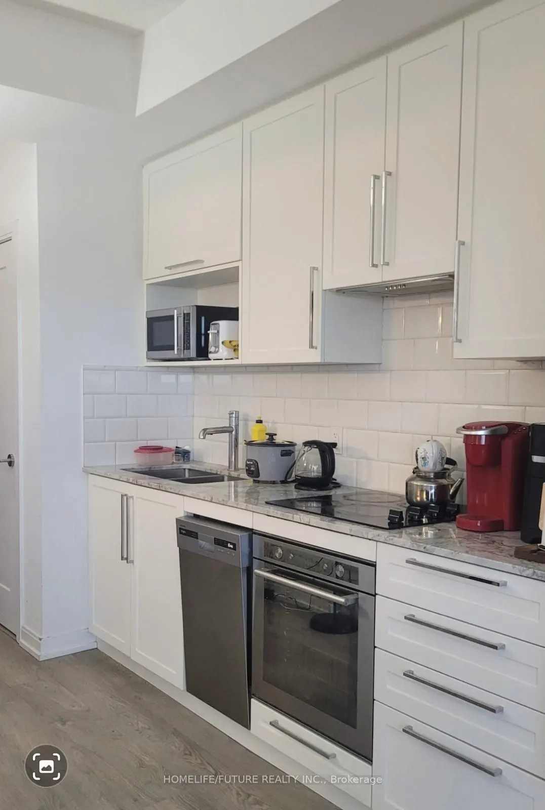 275 Village Green Sq, #3121