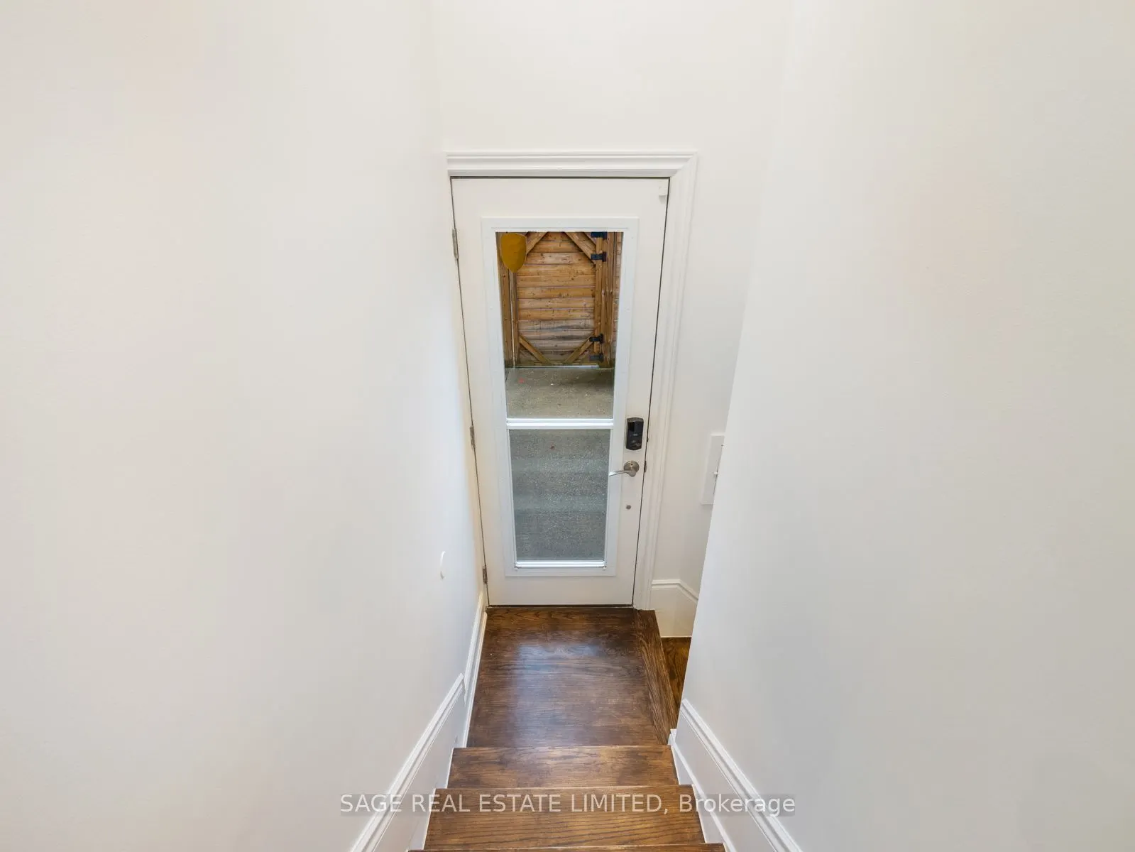 43 Lankin Blvd