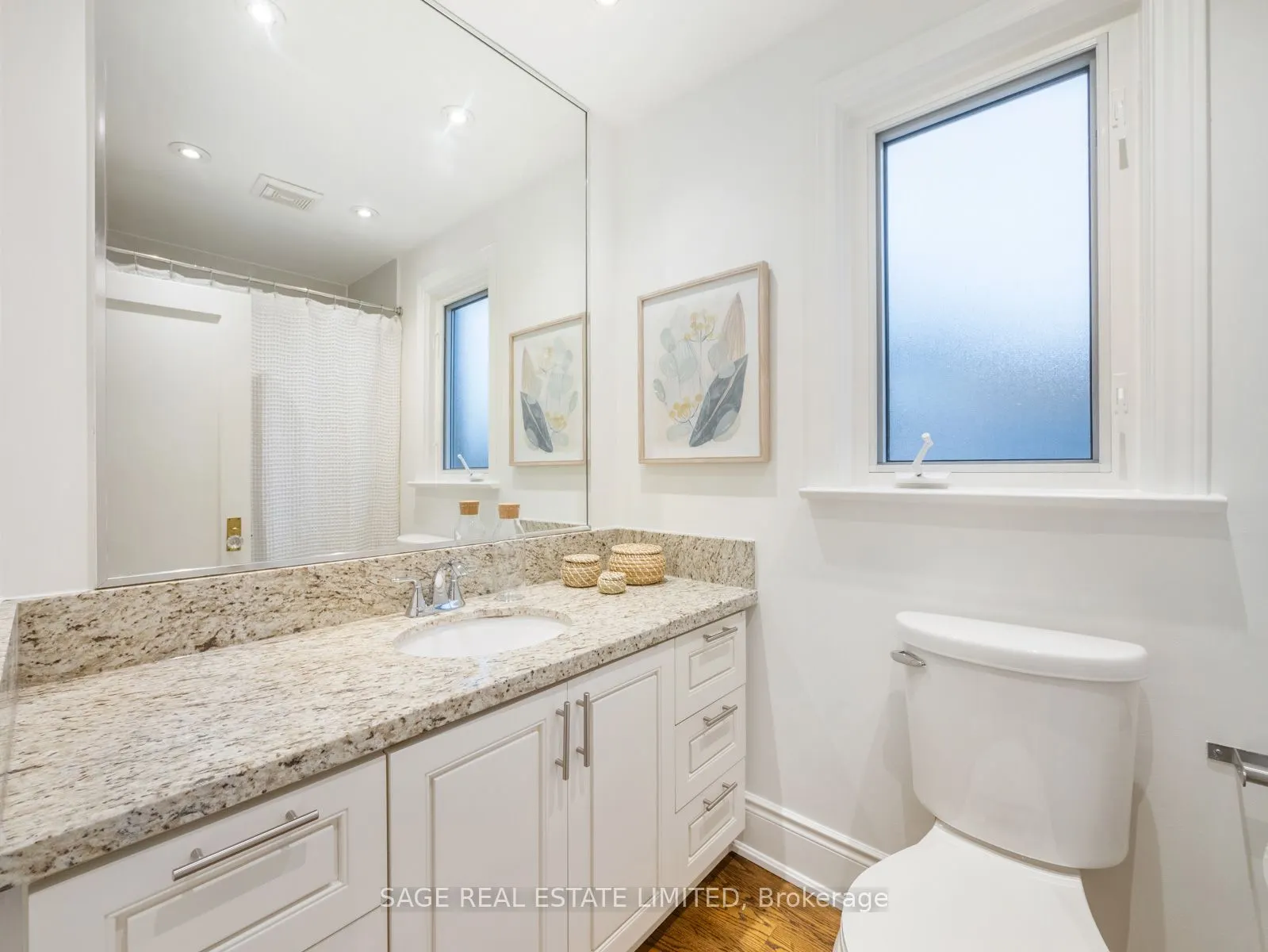 43 Lankin Blvd