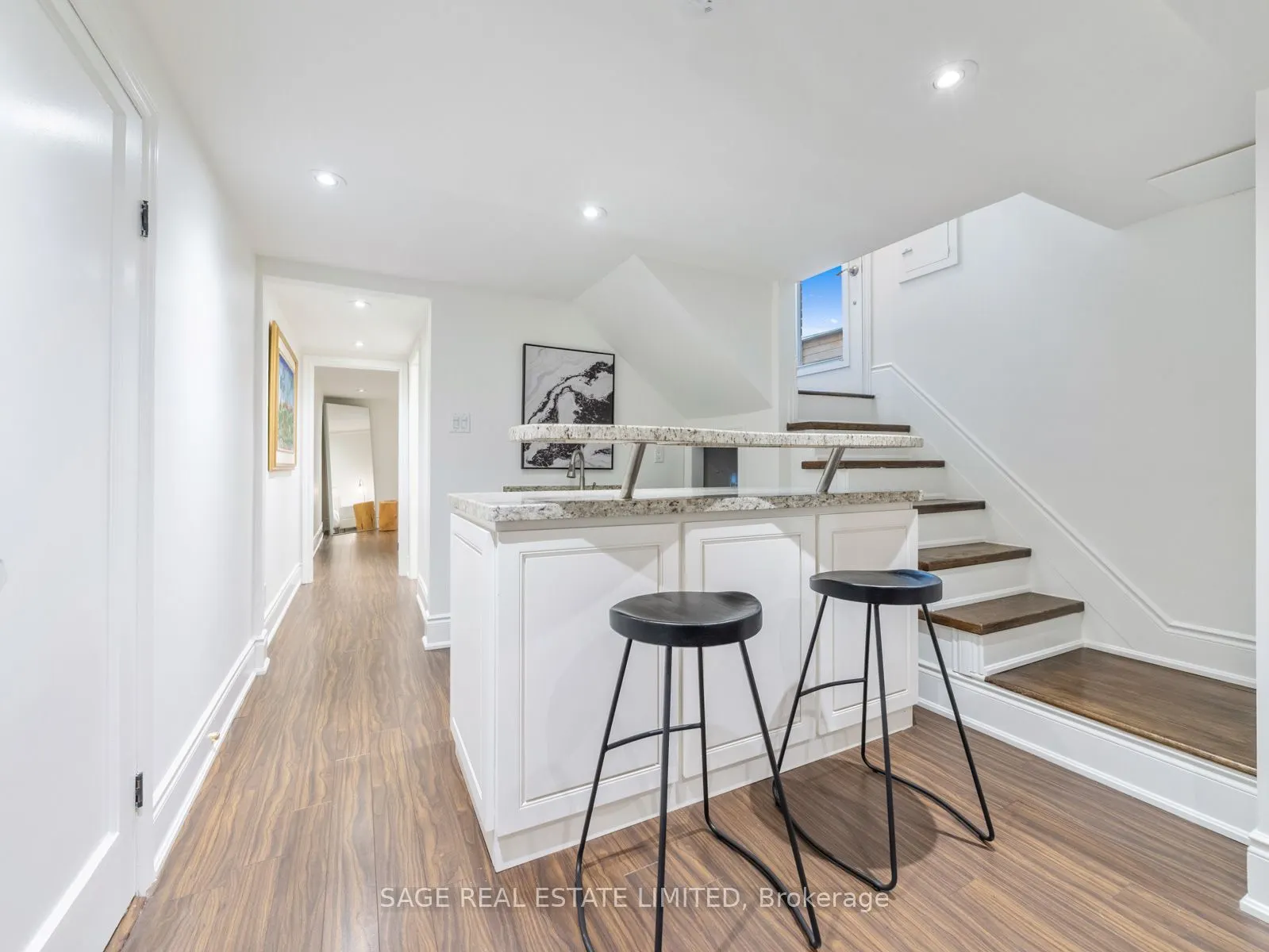 43 Lankin Blvd